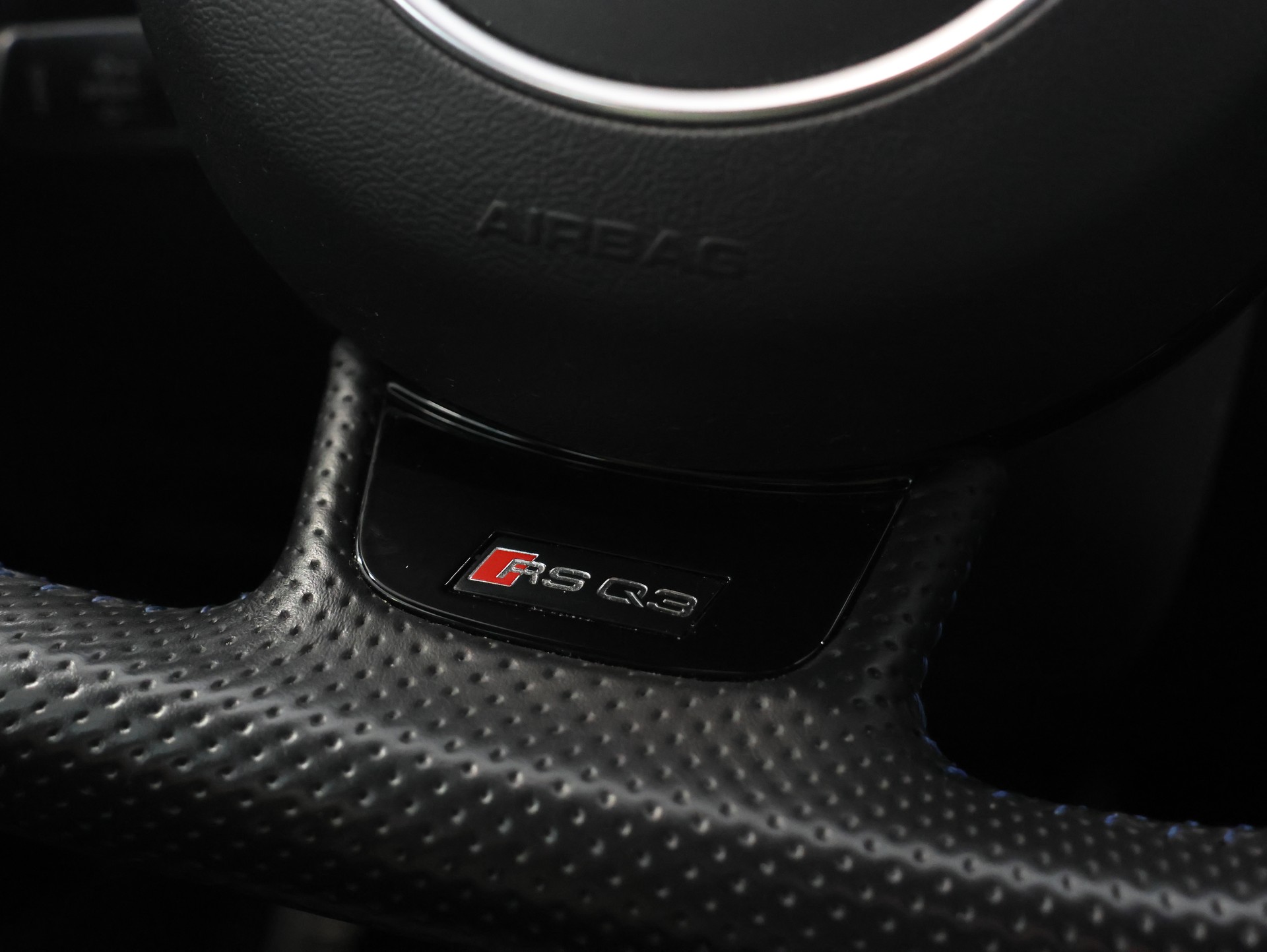 AUDI RS Q3 2.5 TFSI performance quattro S-tronic *Bose* *Sitzheizung* *Rückfahrkamera*-image-27