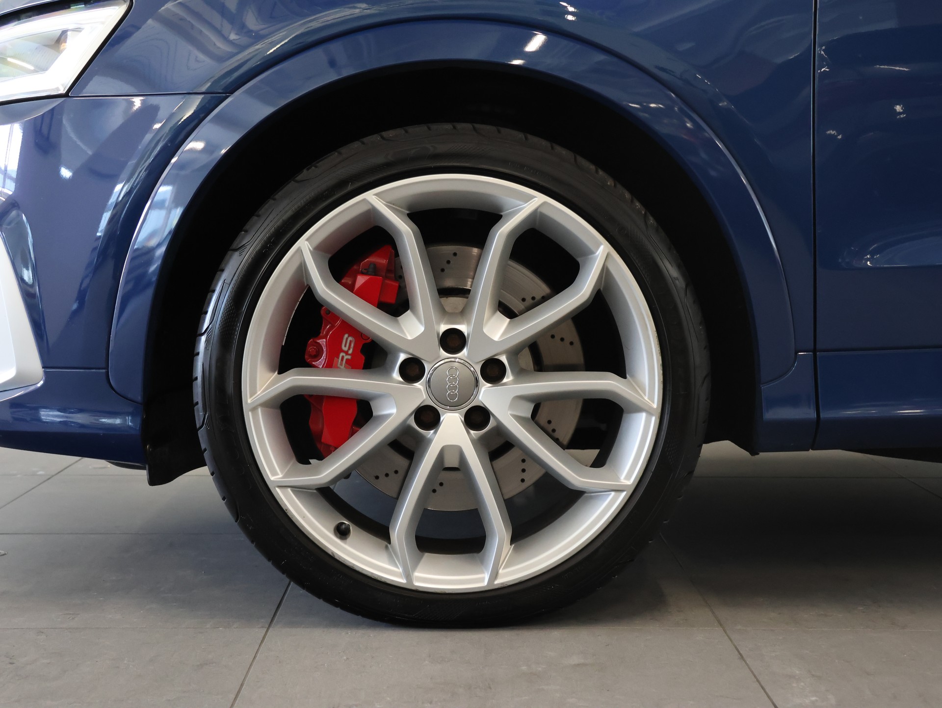 AUDI RS Q3 2.5 TFSI performance quattro S-tronic *Bose* *Sitzheizung* *Rückfahrkamera*-image-11