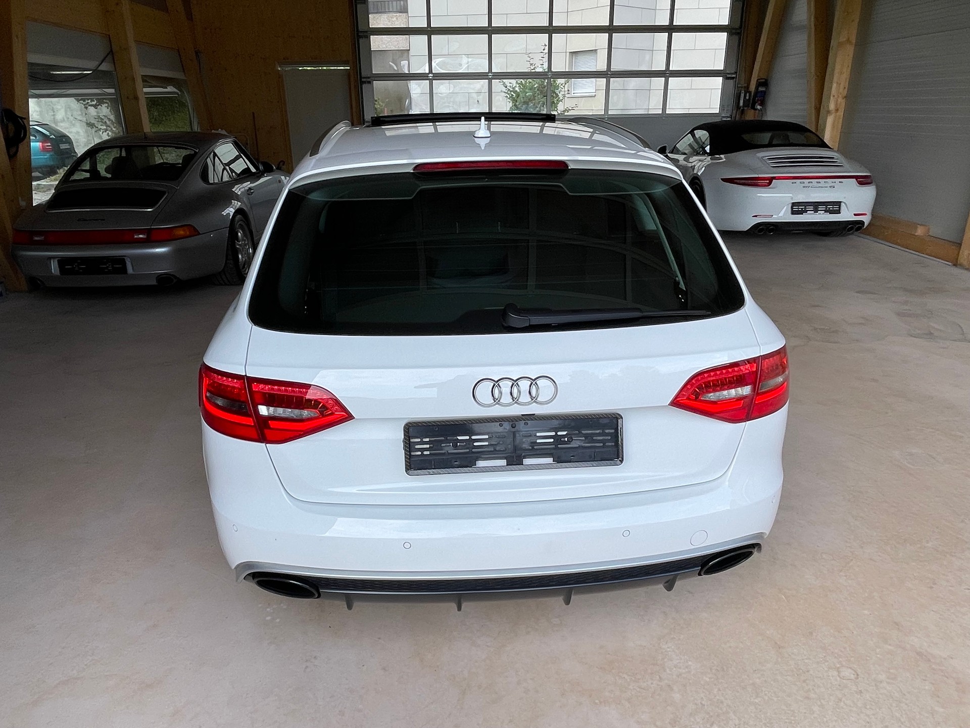AUDI RS4 Avant 4.2 FSI V8 quattro S-tronic-image-5