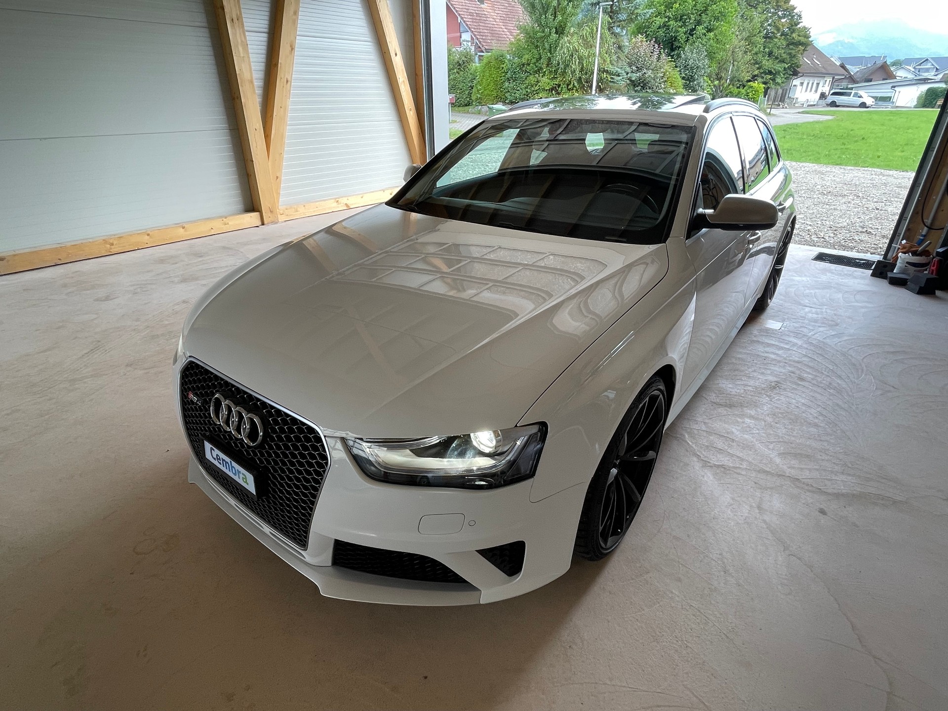 AUDI RS4 Avant 4.2 FSI V8 quattro S-tronic-image-4