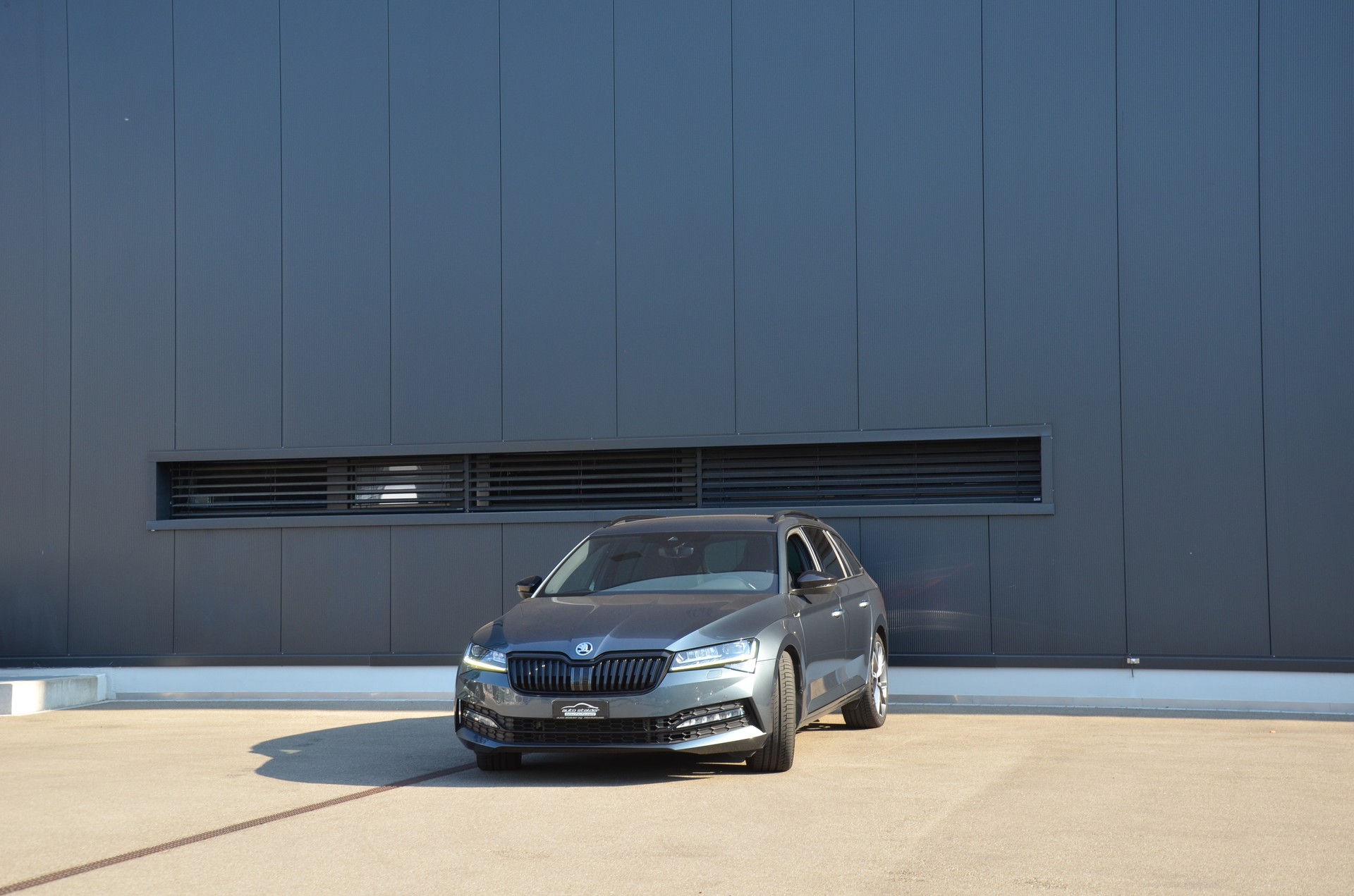 SKODA Superb Combi 2.0 TSI SportLine Plus 4x4 DSG-image-4