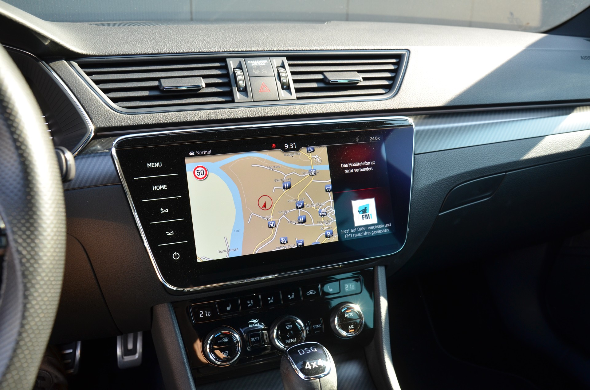 SKODA Superb Combi 2.0 TSI SportLine Plus 4x4 DSG-image-21