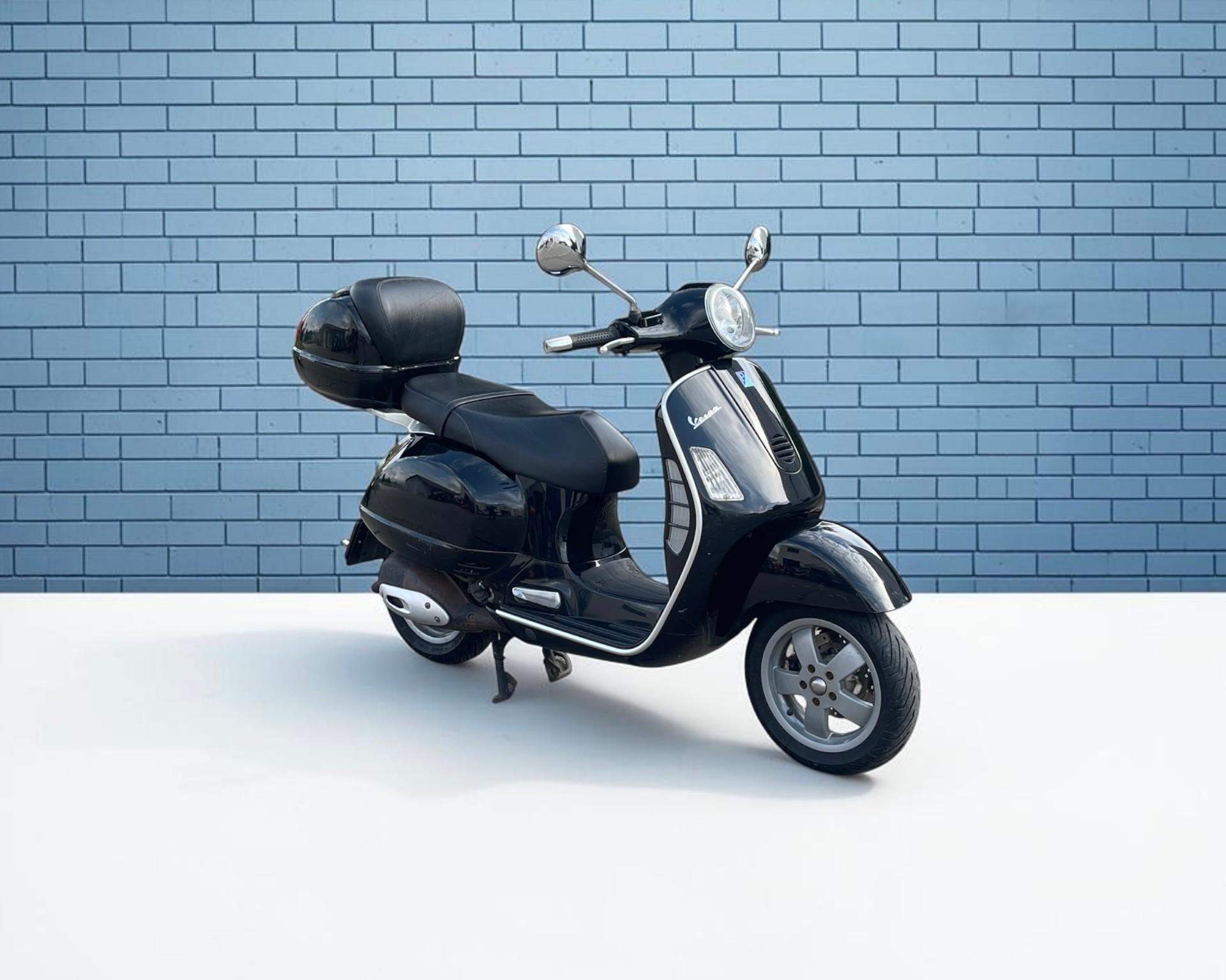 PIAGGIO Vespa 125 GT-image-1