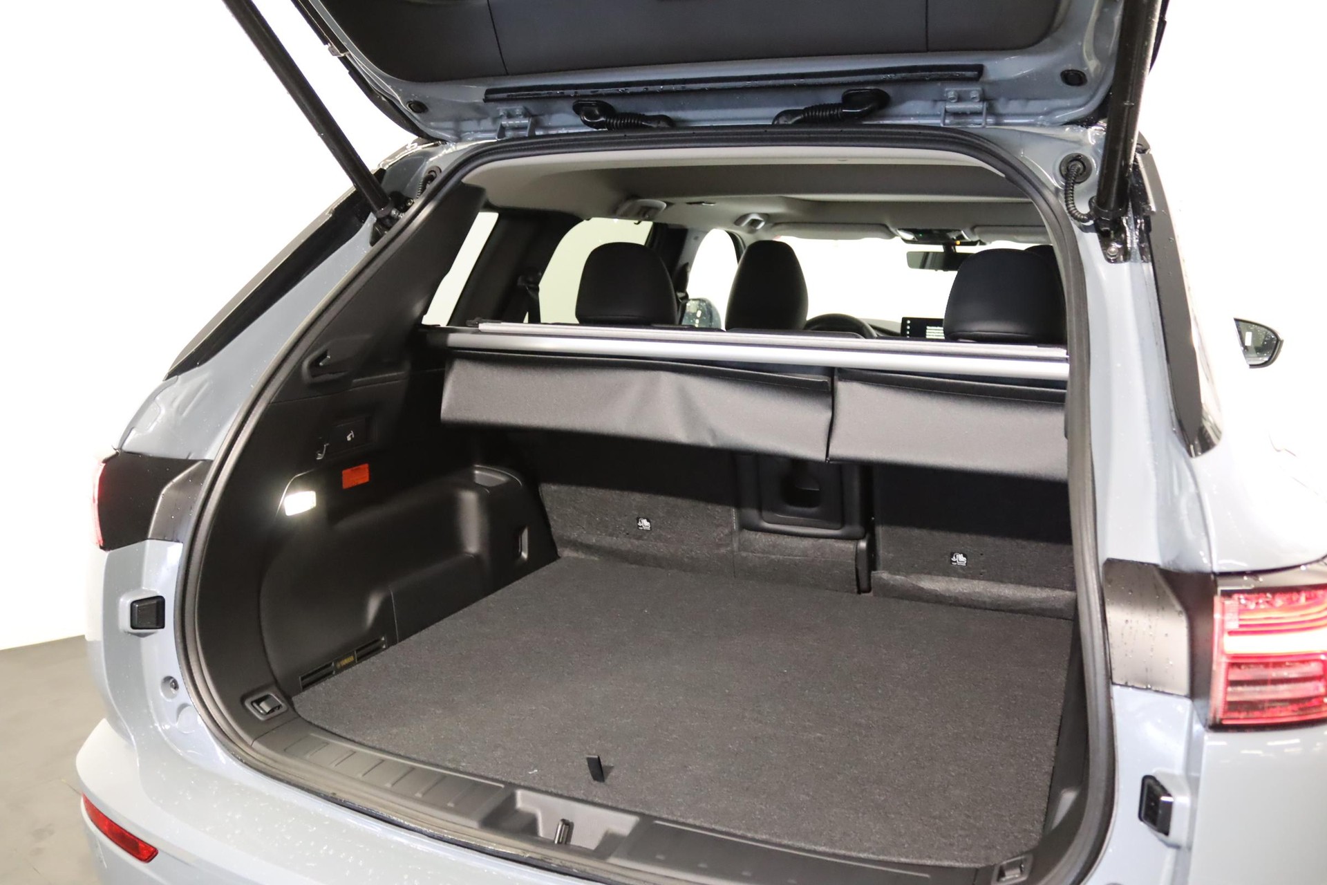 MITSUBISHI Outlander 2.4 PHEV Instyle 4x4-showroom-element-2