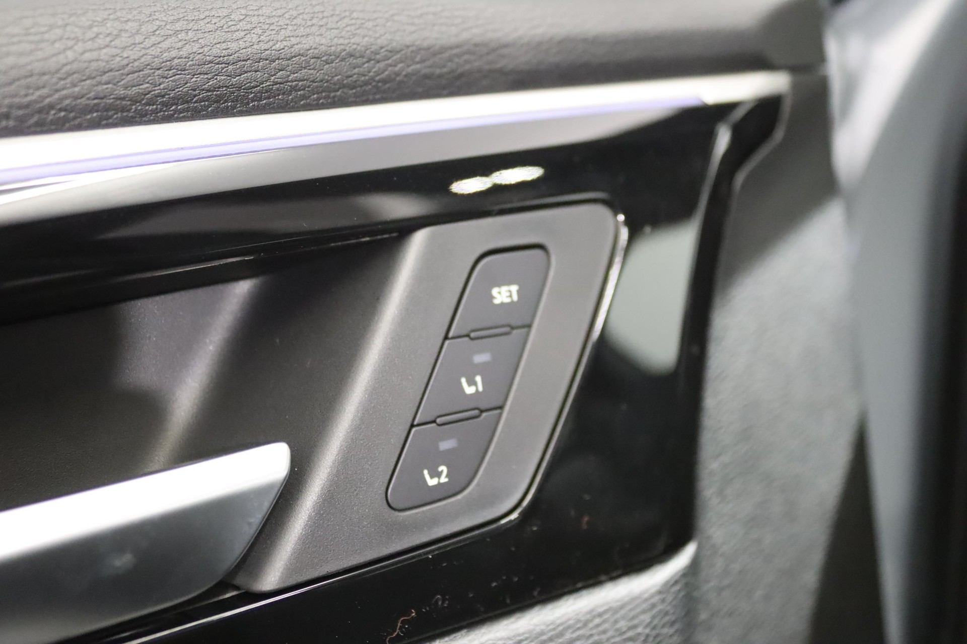 MITSUBISHI Outlander 2.4 PHEV Instyle 4x4-image-10