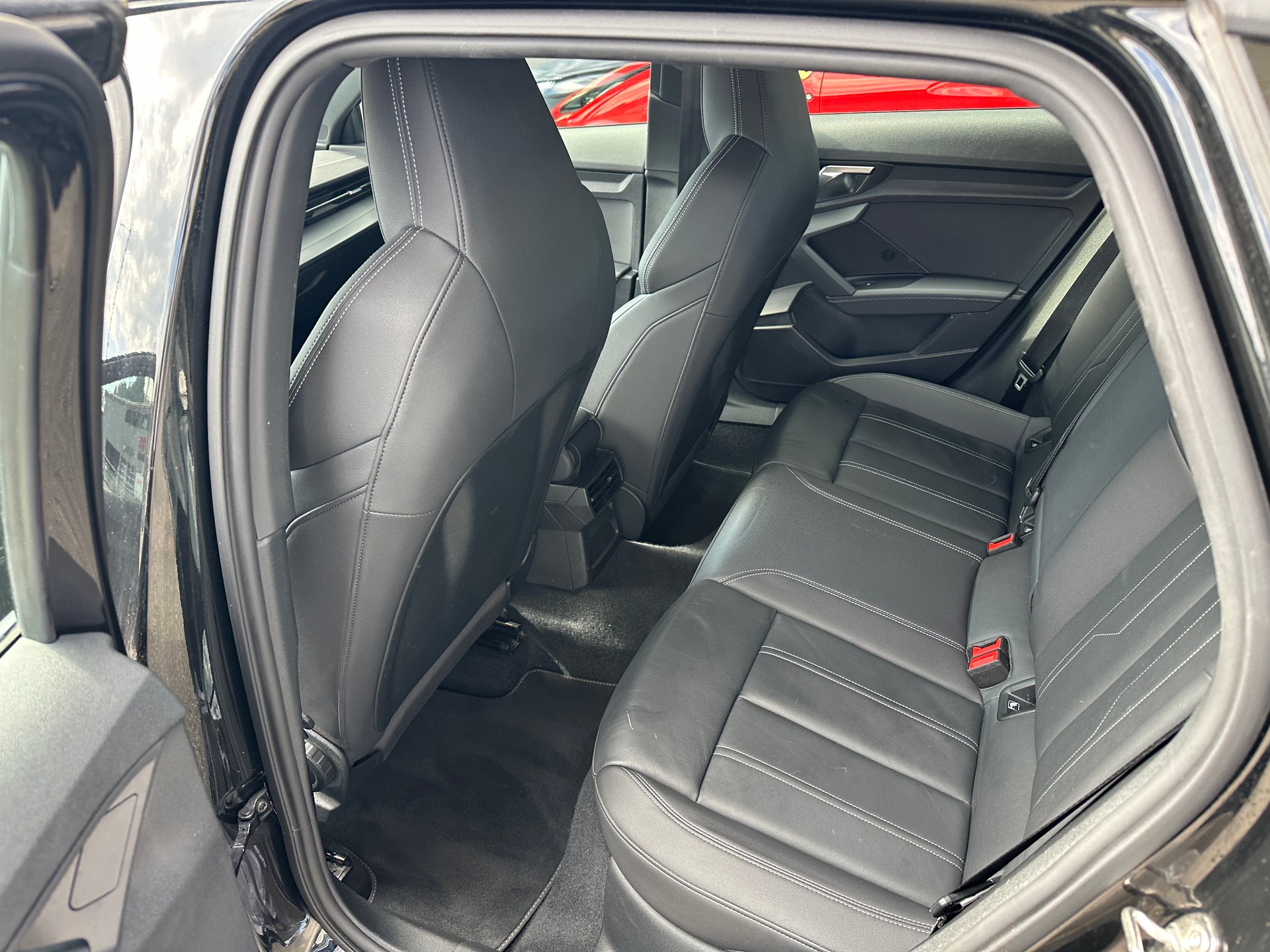 AUDI A3 Sportback 40 TDI S line S-tronic quattro-image-11