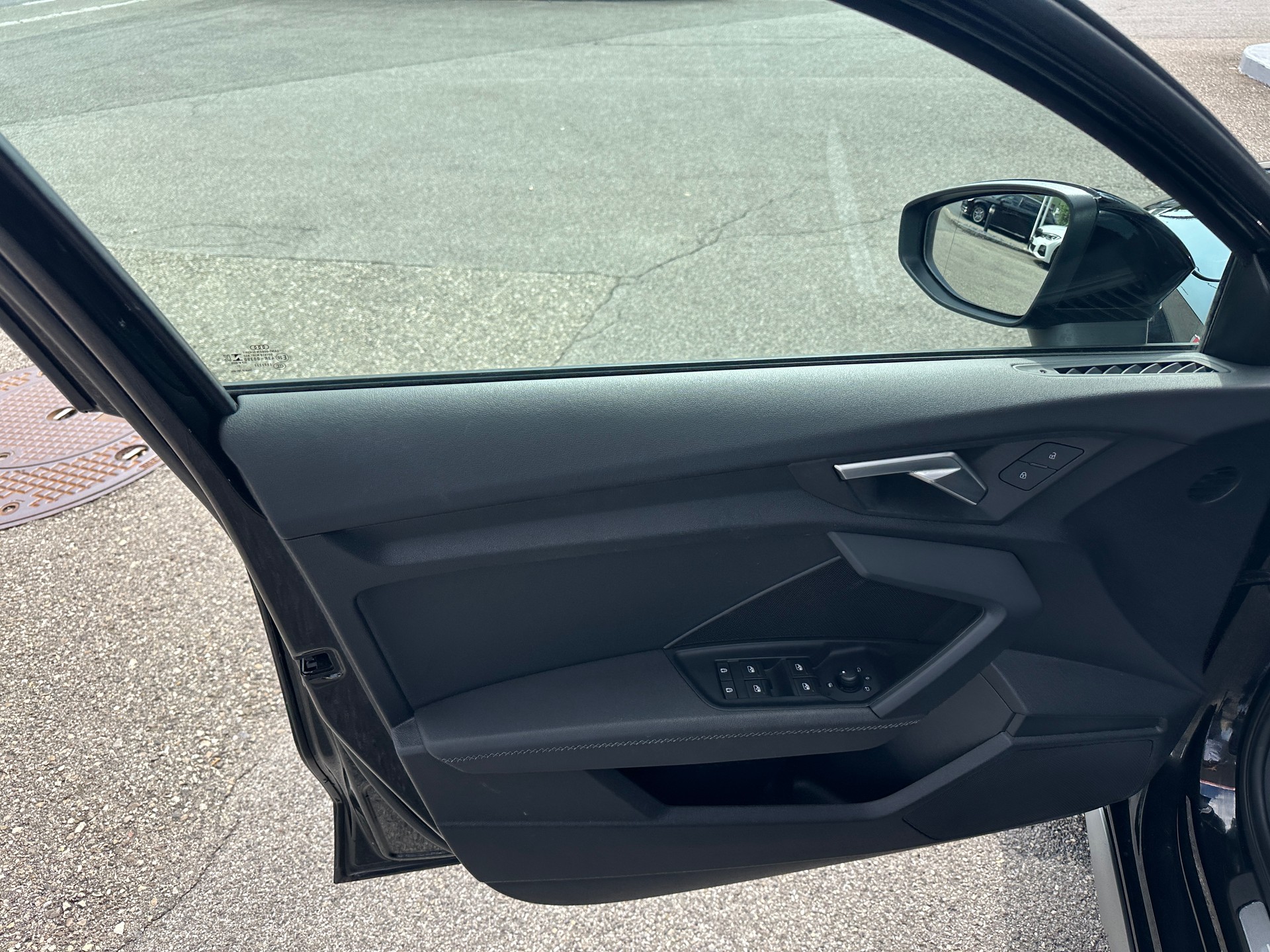 AUDI A3 Sportback 40 TDI S line S-tronic quattro-image-12