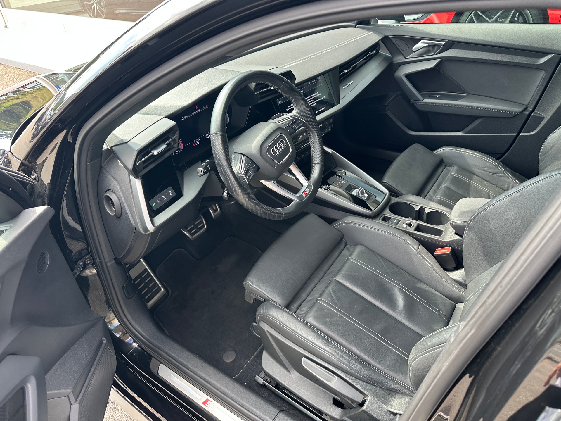 AUDI A3 Sportback 40 TDI S line S-tronic quattro-image-14