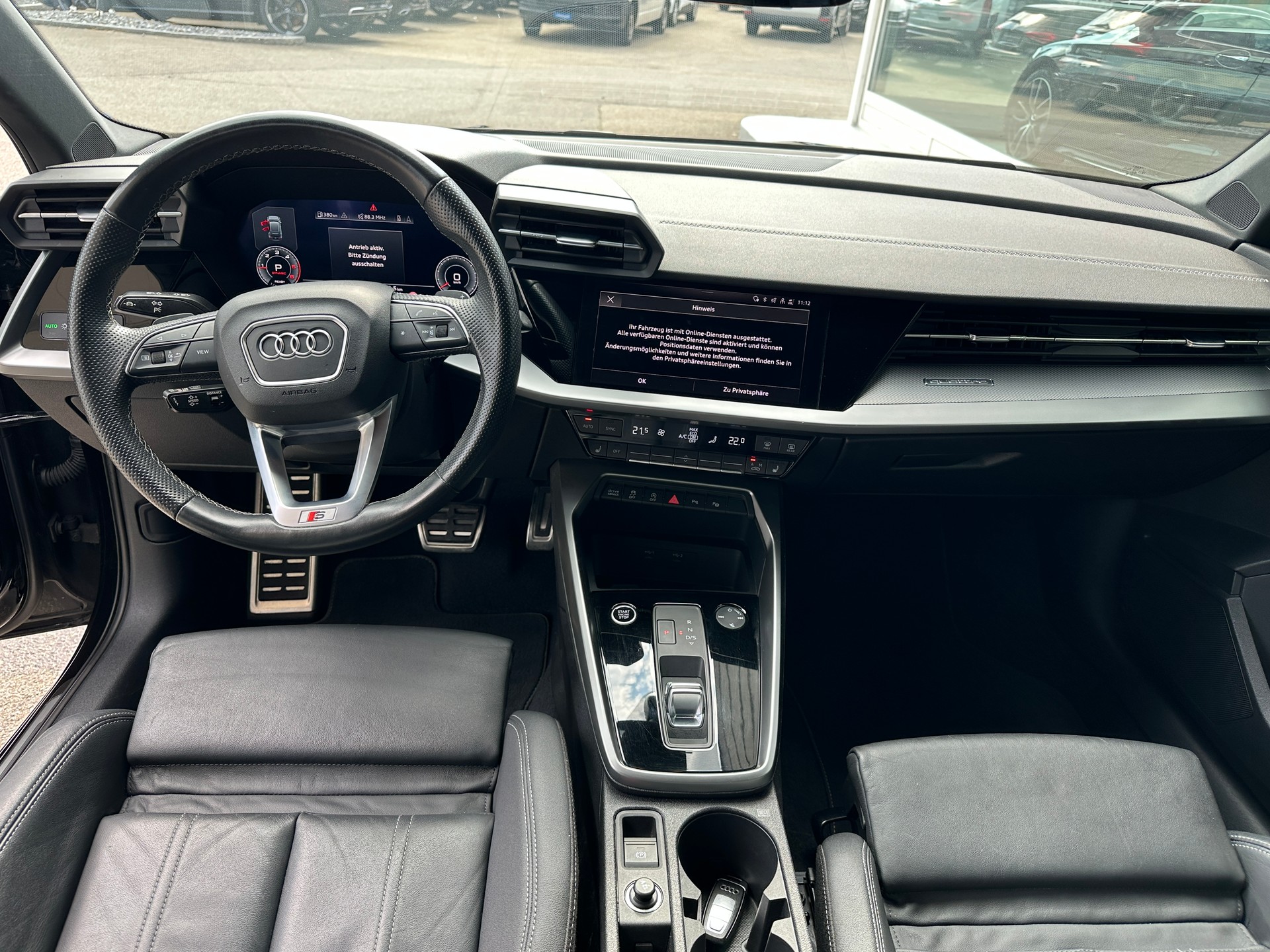 AUDI A3 Sportback 40 TDI S line S-tronic quattro-image-13