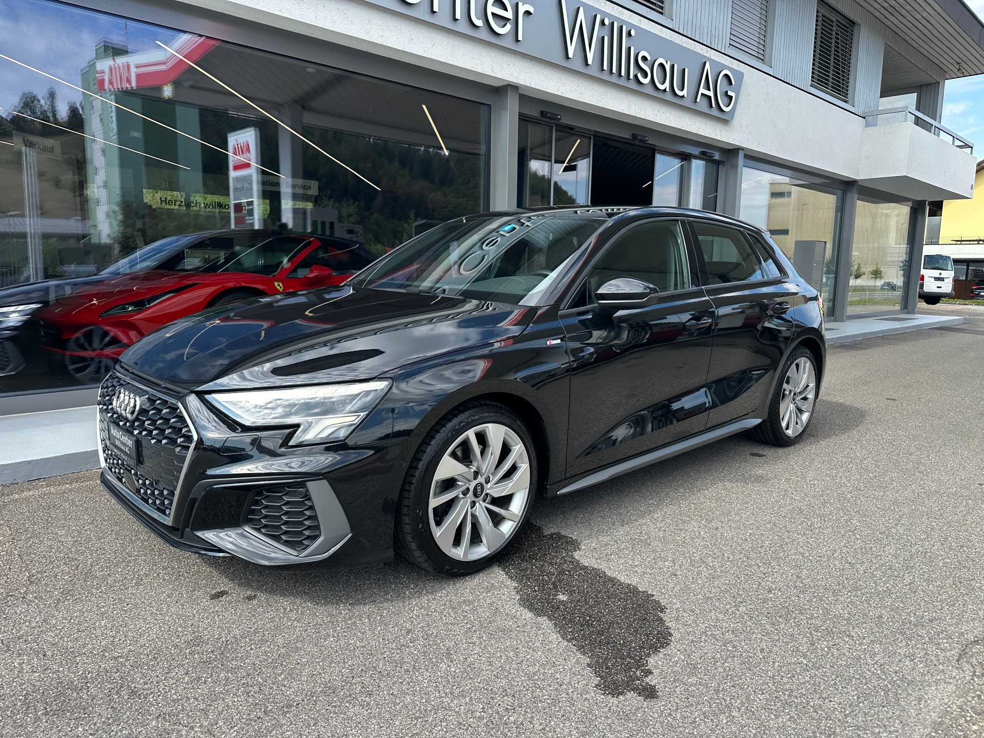 AUDI A3 Sportback 40 TDI S line S-tronic quattro-image-1