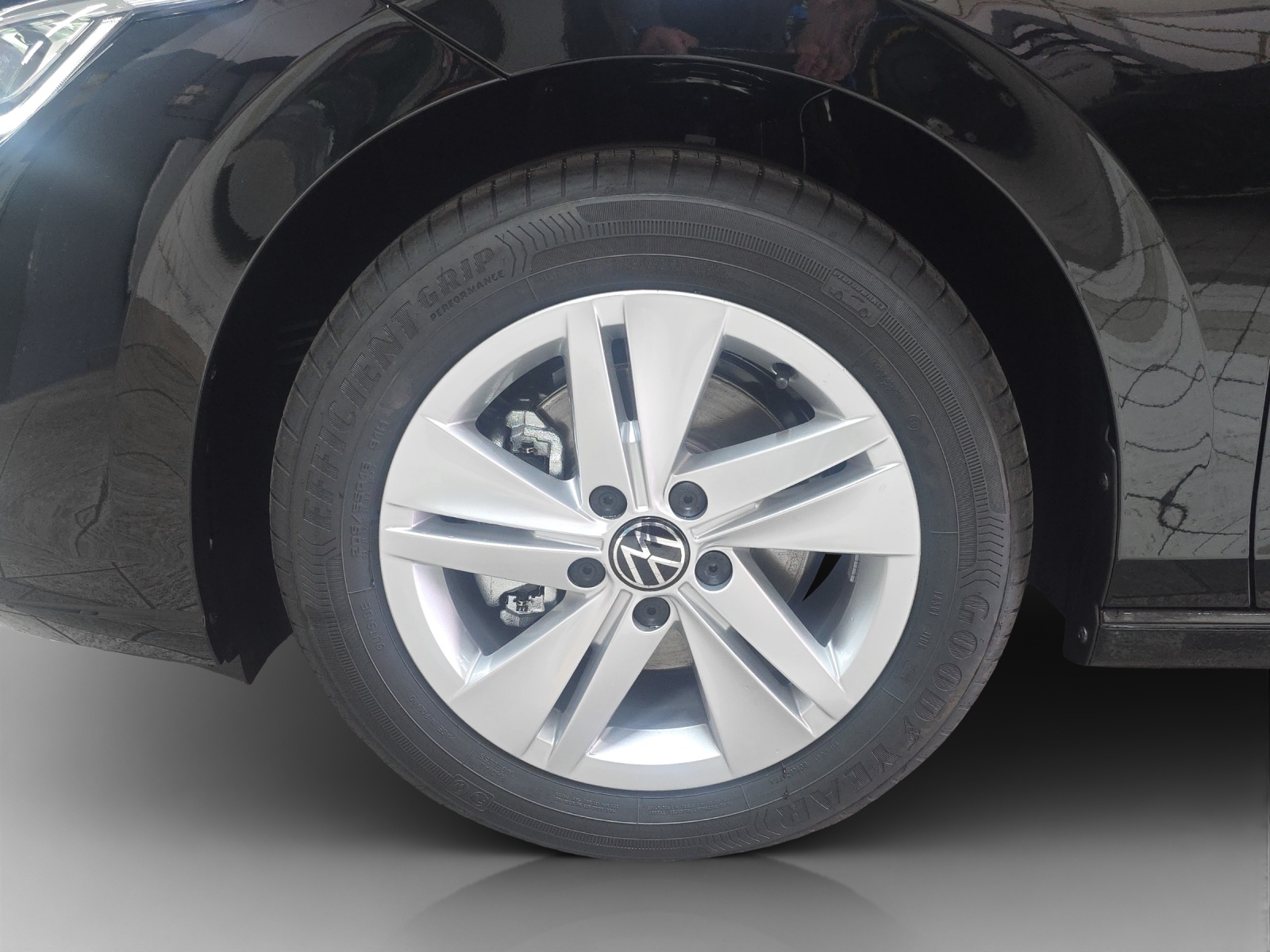 VW Golf 1.5 e TSI mHEV Value DSG-image-13