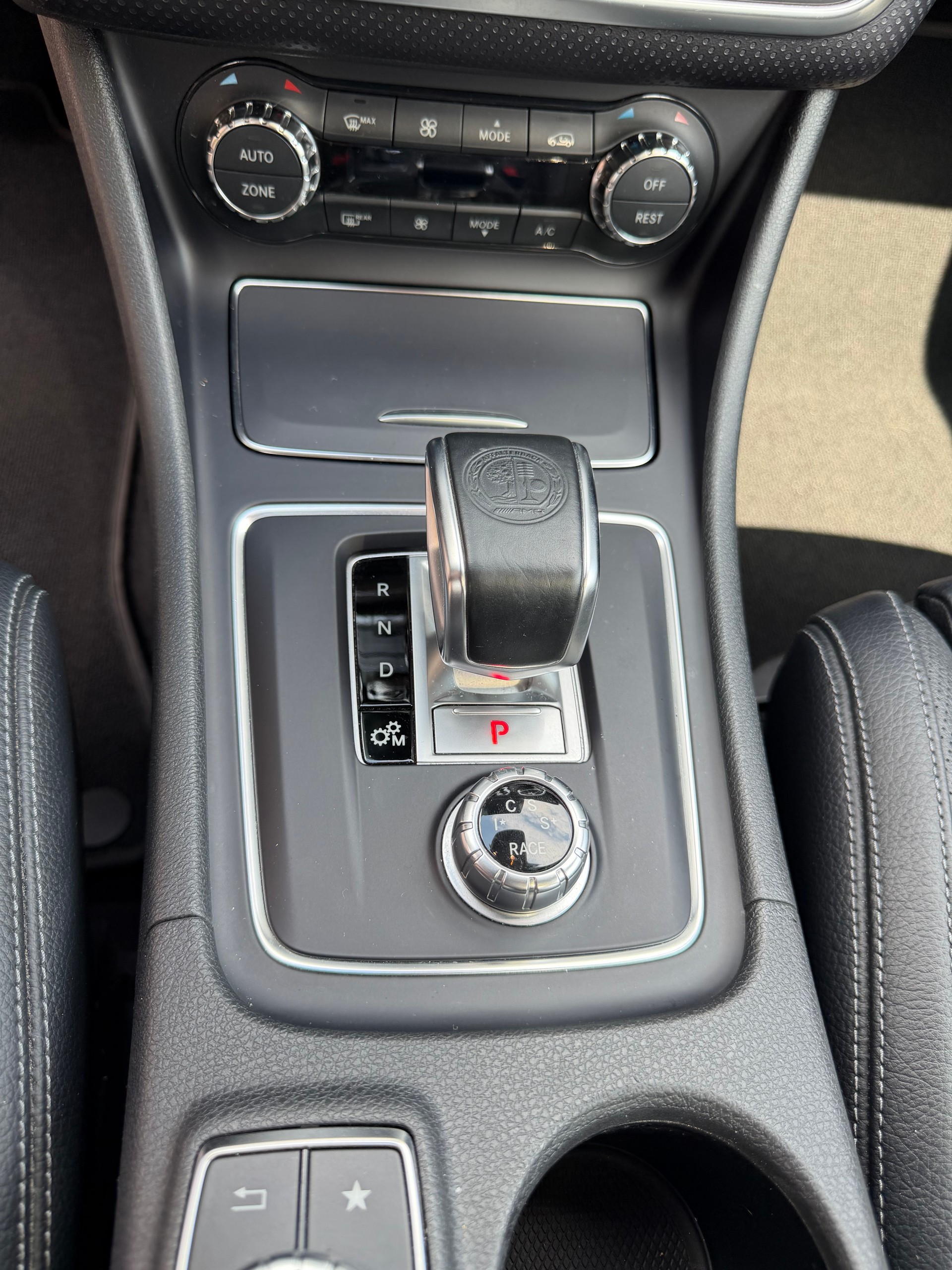 MERCEDES-BENZ A 45 AMG 4m-image-3