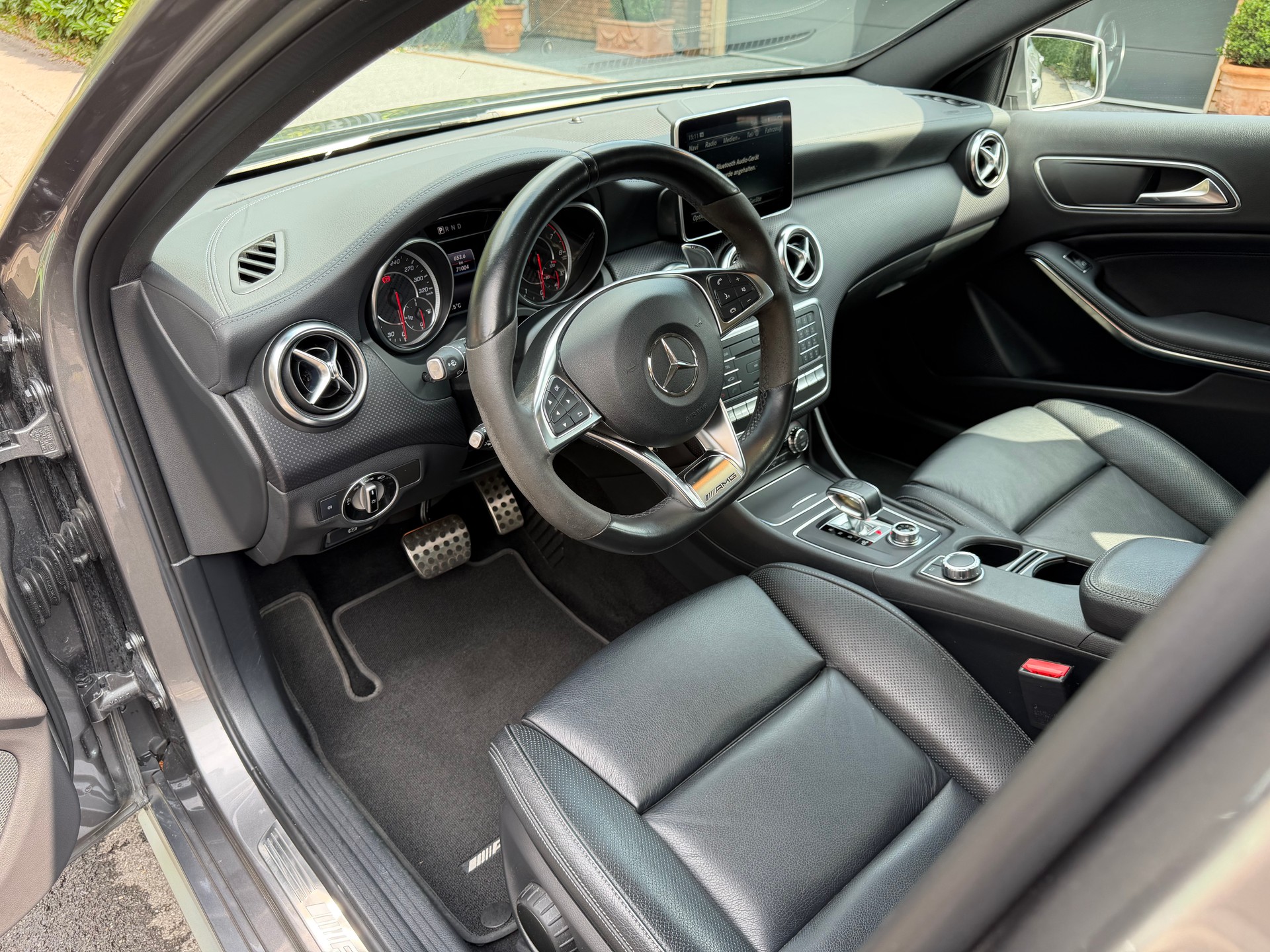 MERCEDES-BENZ A 45 AMG 4m-image-2