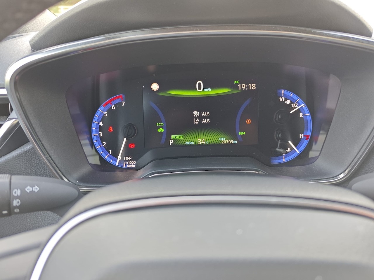 TOYOTA Swace 1.8 Hybrid Compact Top E-CVT-image-19