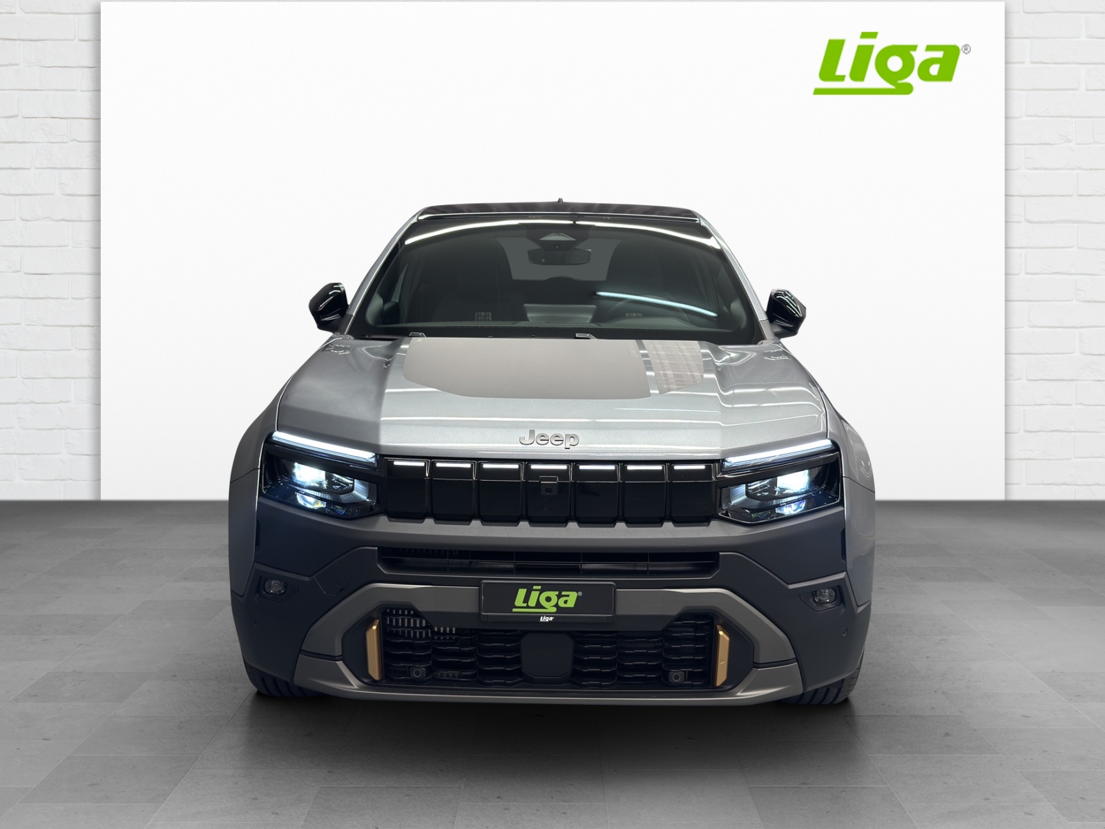 JEEP Avenger 1.2 MHEV 85th Anniversary 4xe-image-1