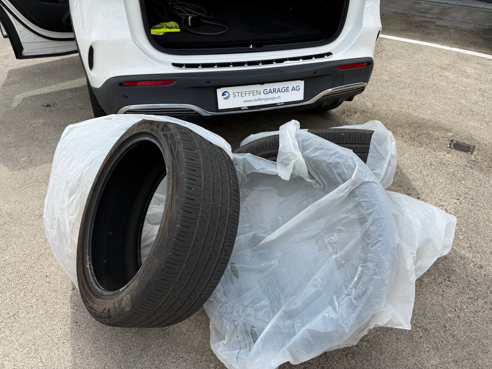MERCEDES-BENZ EQA 250-image-20
