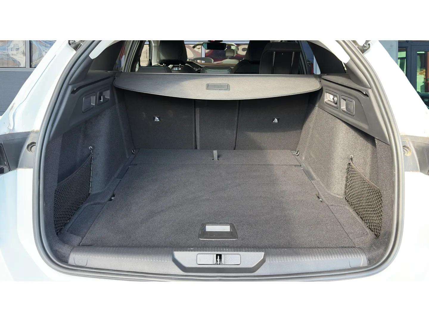 PEUGEOT 308 SW 1.5 BlueHDI Allure EAT8 mit AHK-image-14