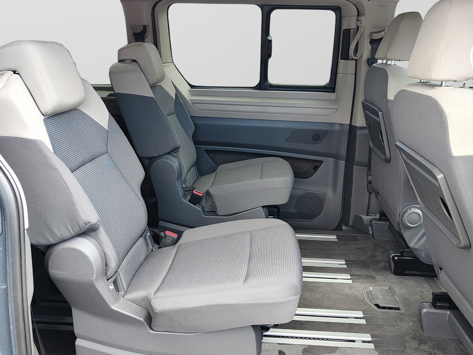 VW T7 Multivan lang 2.0 TDI DSG-image-5