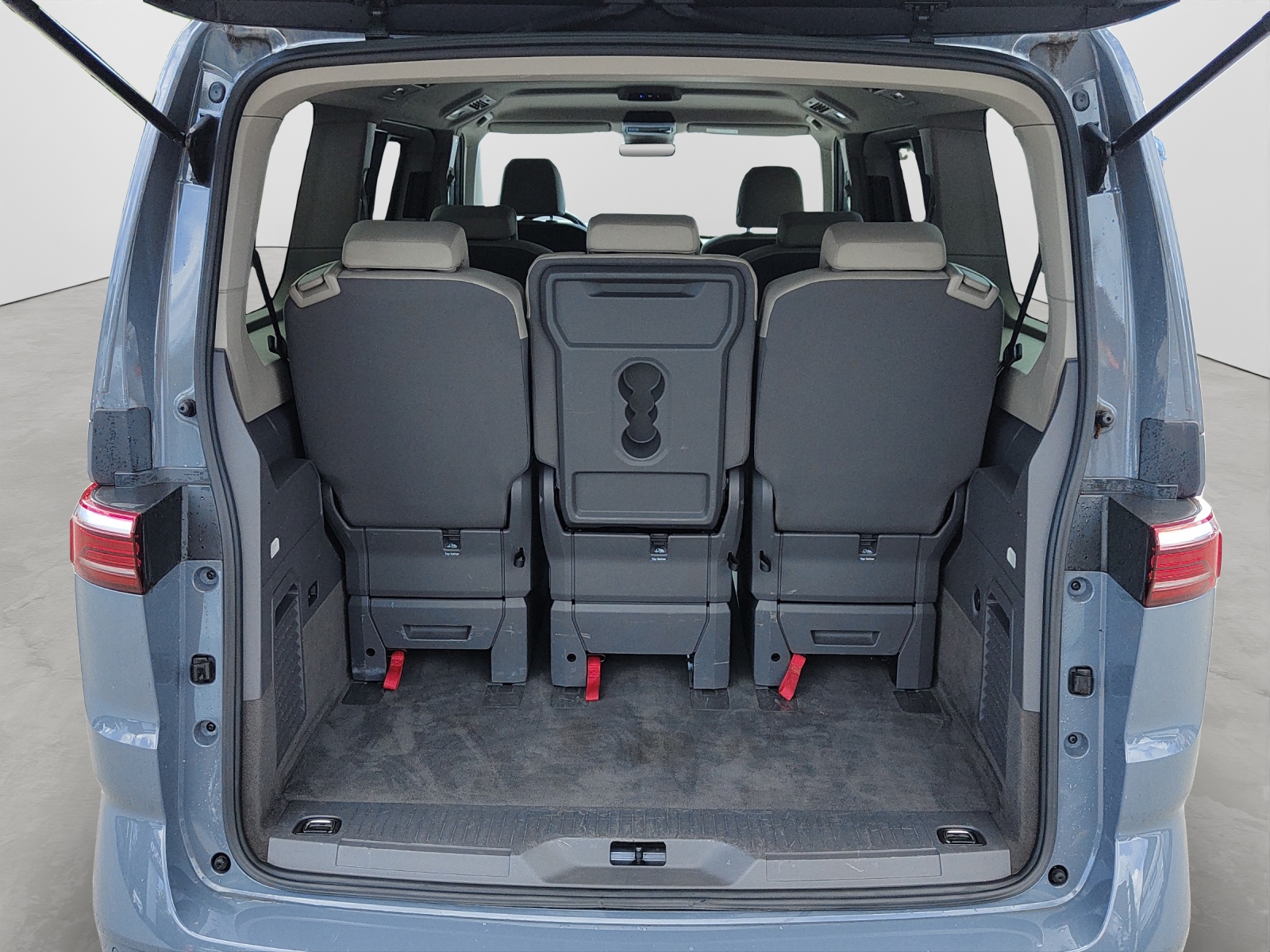 VW T7 Multivan lang 2.0 TDI DSG-image-13
