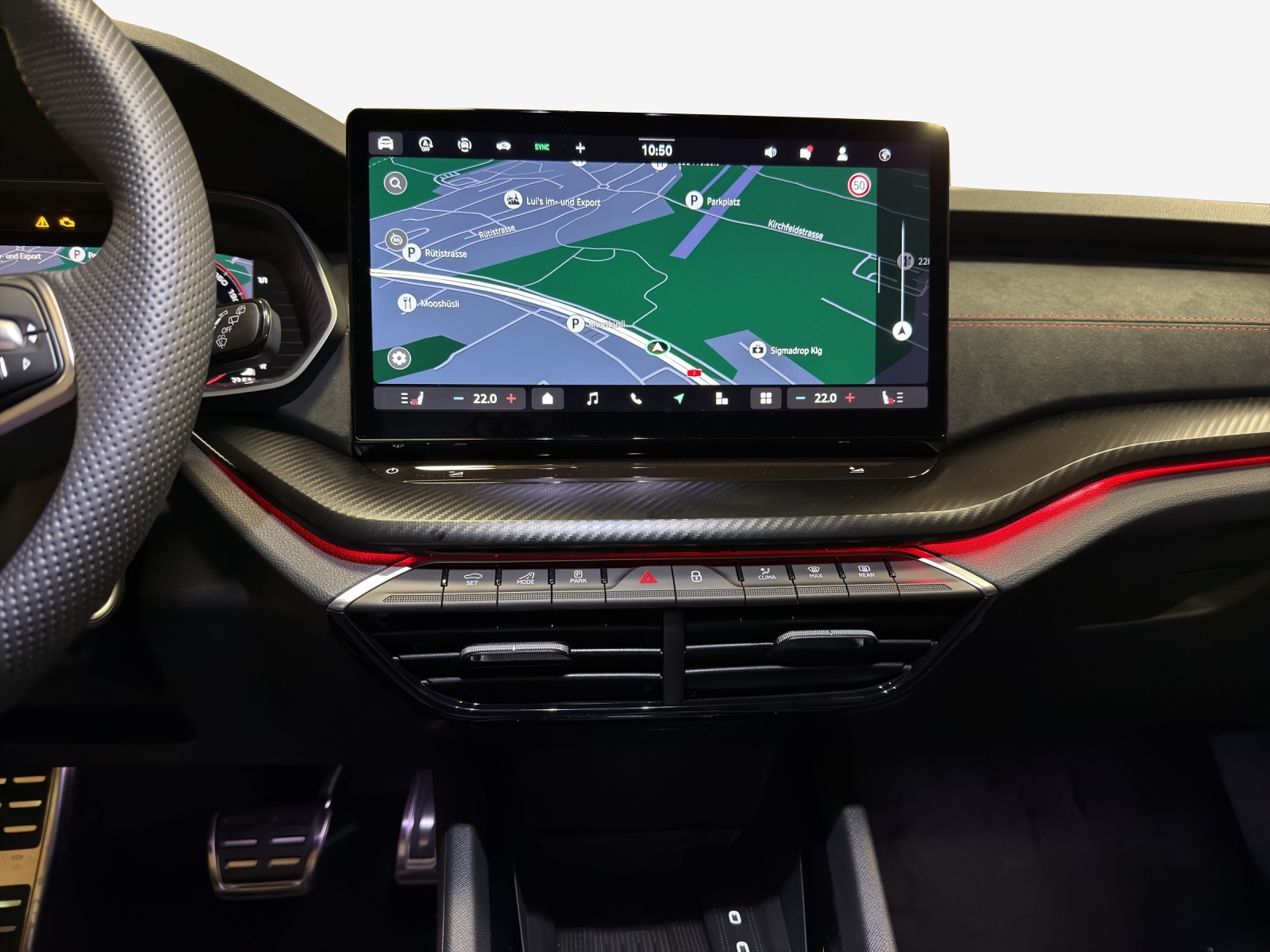 SKODA Octavia Combi 2.0 TSI DSG RS 30 Years Edition-image-10