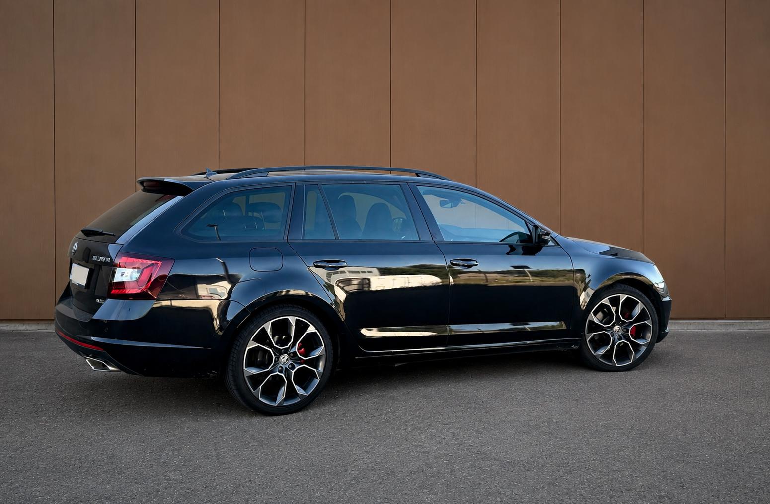 SKODA 2.0 TDI 184 RS 4x4 DSG-image-3
