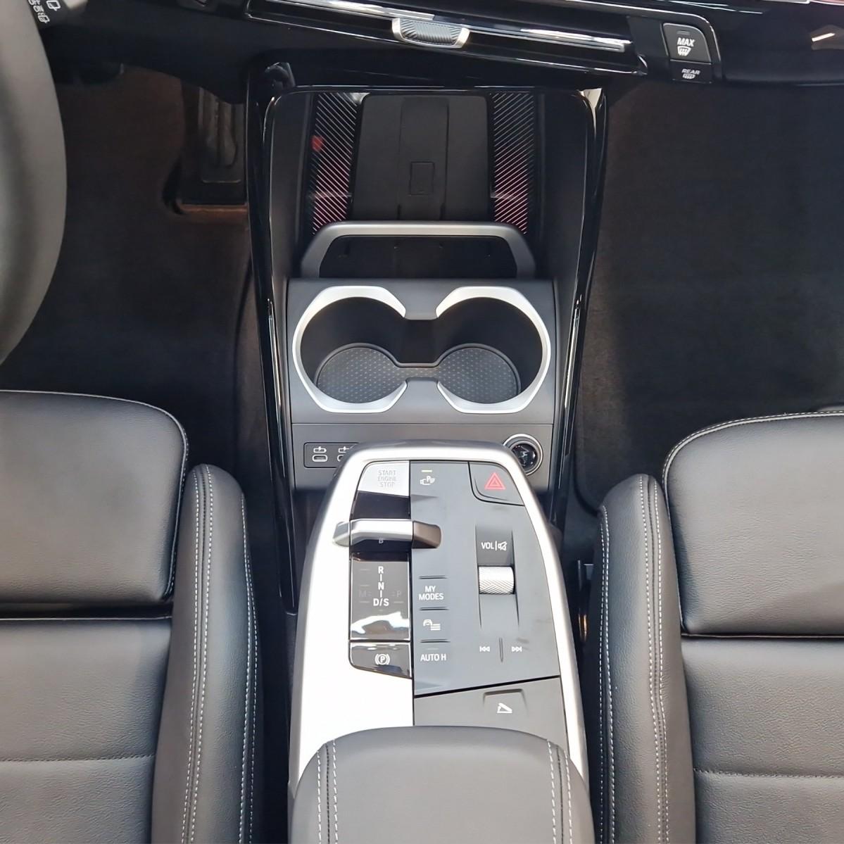 BMW X1 23i xDrive M Sport Pro-image-14