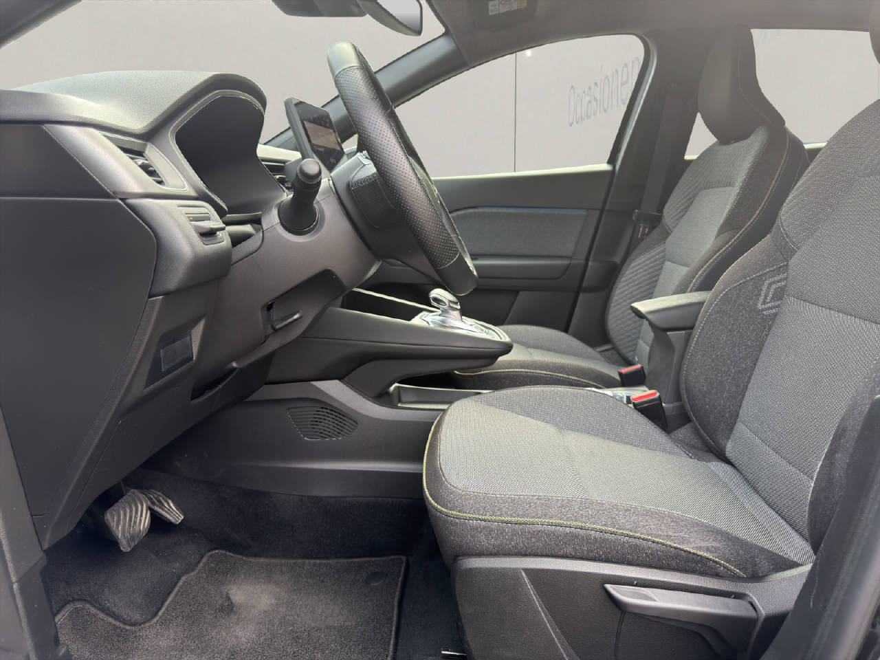 RENAULT Captur 1.6 E-Tech techno-image-4