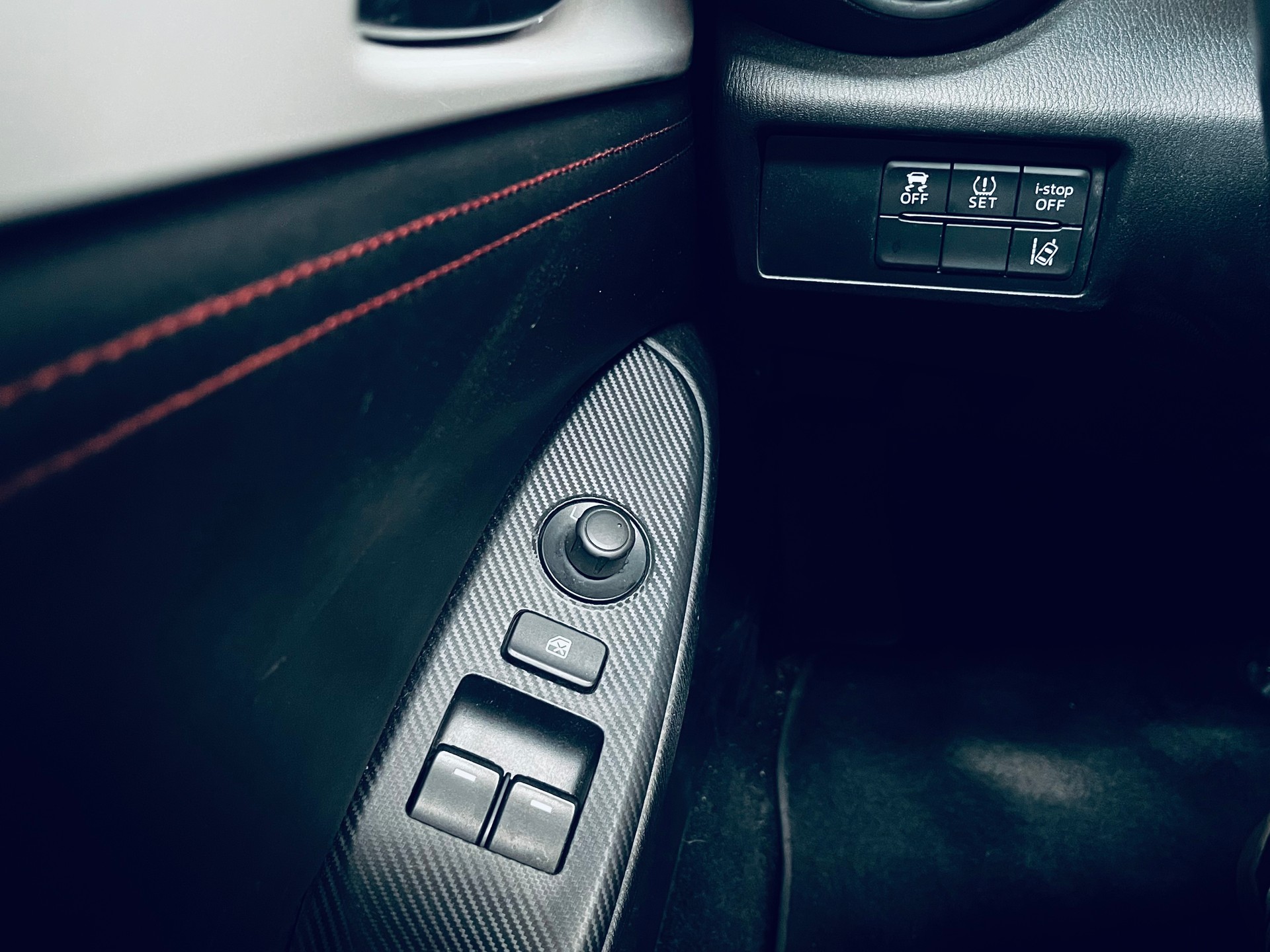 MAZDA MX-5 SKYACTIV-G 160 Revolution-image-24