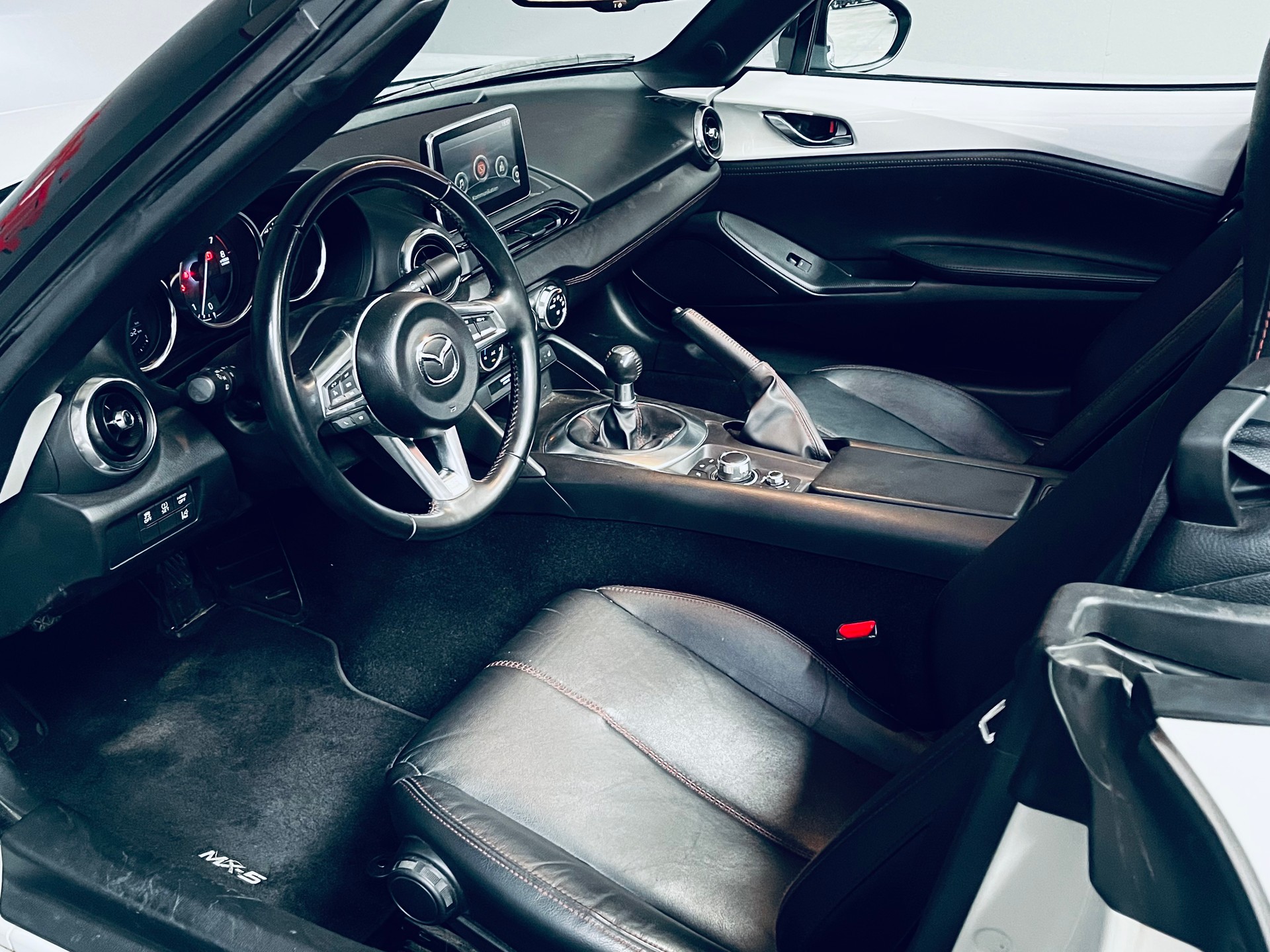 MAZDA MX-5 SKYACTIV-G 160 Revolution-image-12
