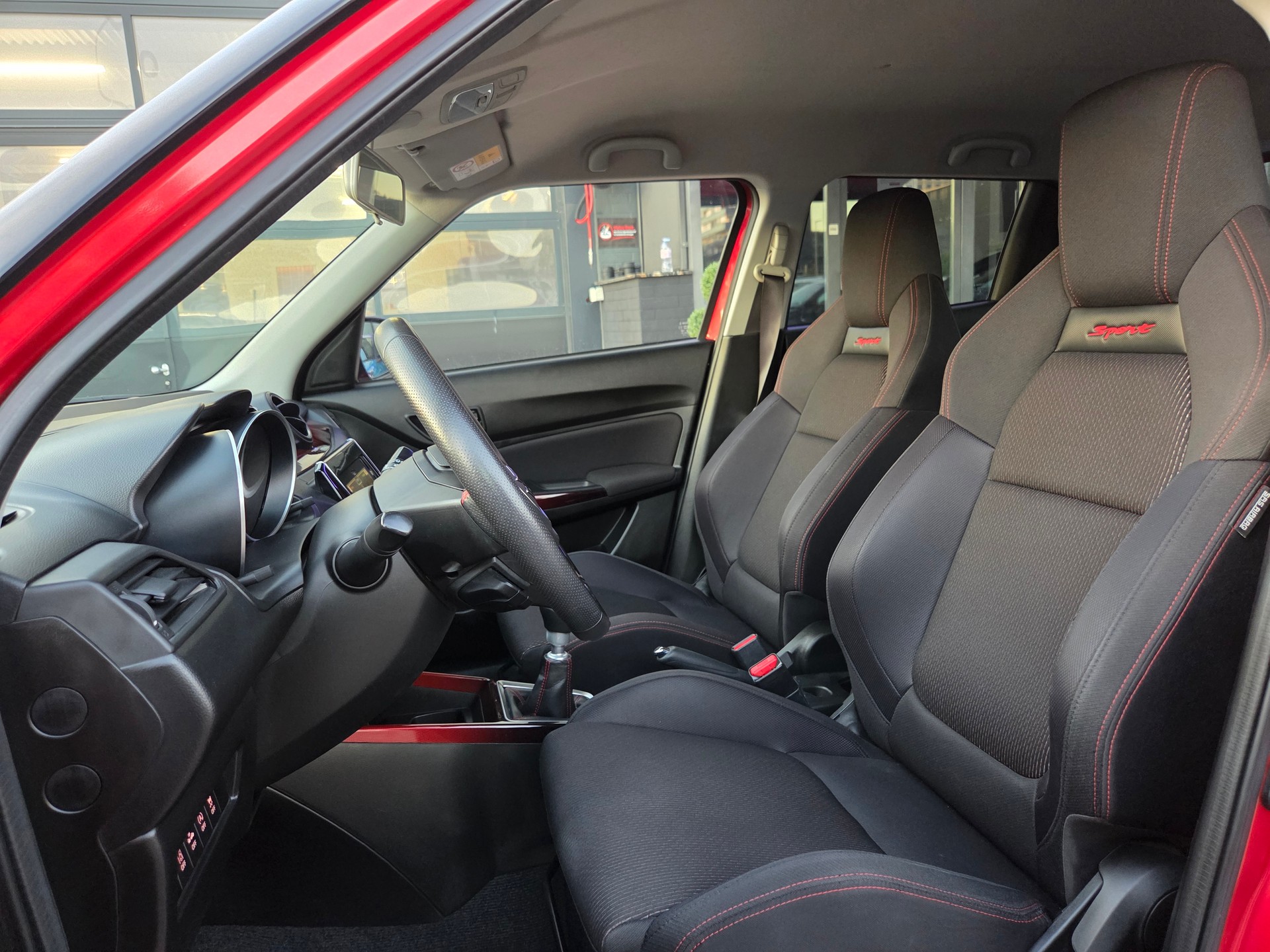 SUZUKI Swift Sport 1.4i 16V Compact Top-image-12