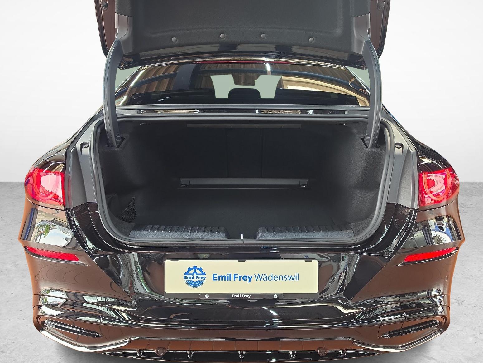 MERCEDES-BENZ C 400 4MATIC EQ Technology-image-16