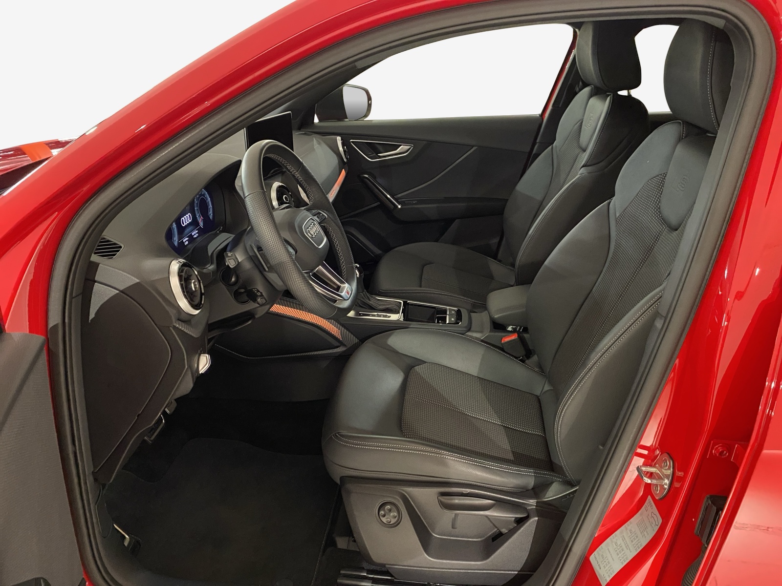 AUDI Q2 35 TDI advanced quattro S-tronic-image-7