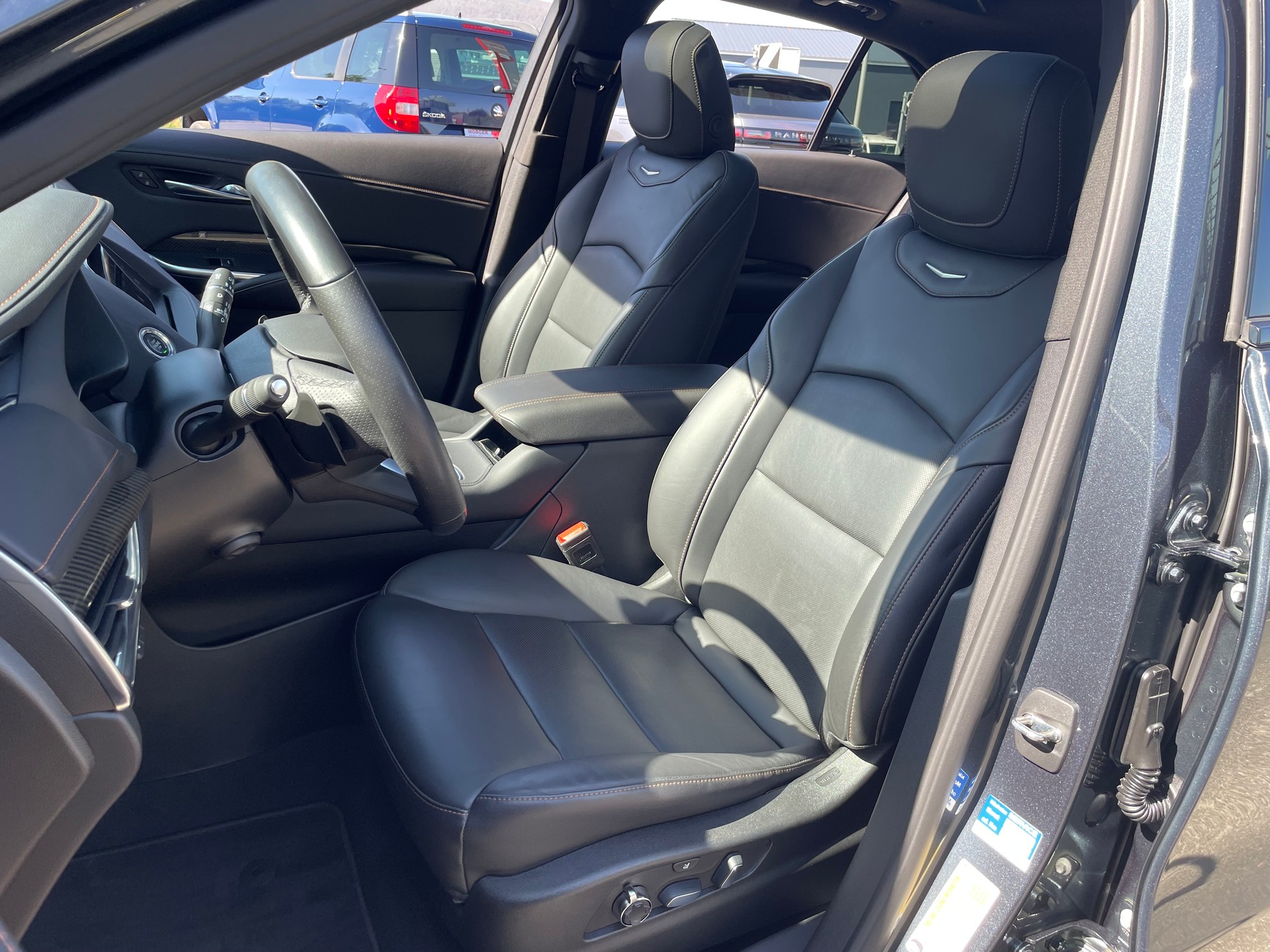 CADILLAC XT4 350D 2.0 Sport AWD Automat-image-8