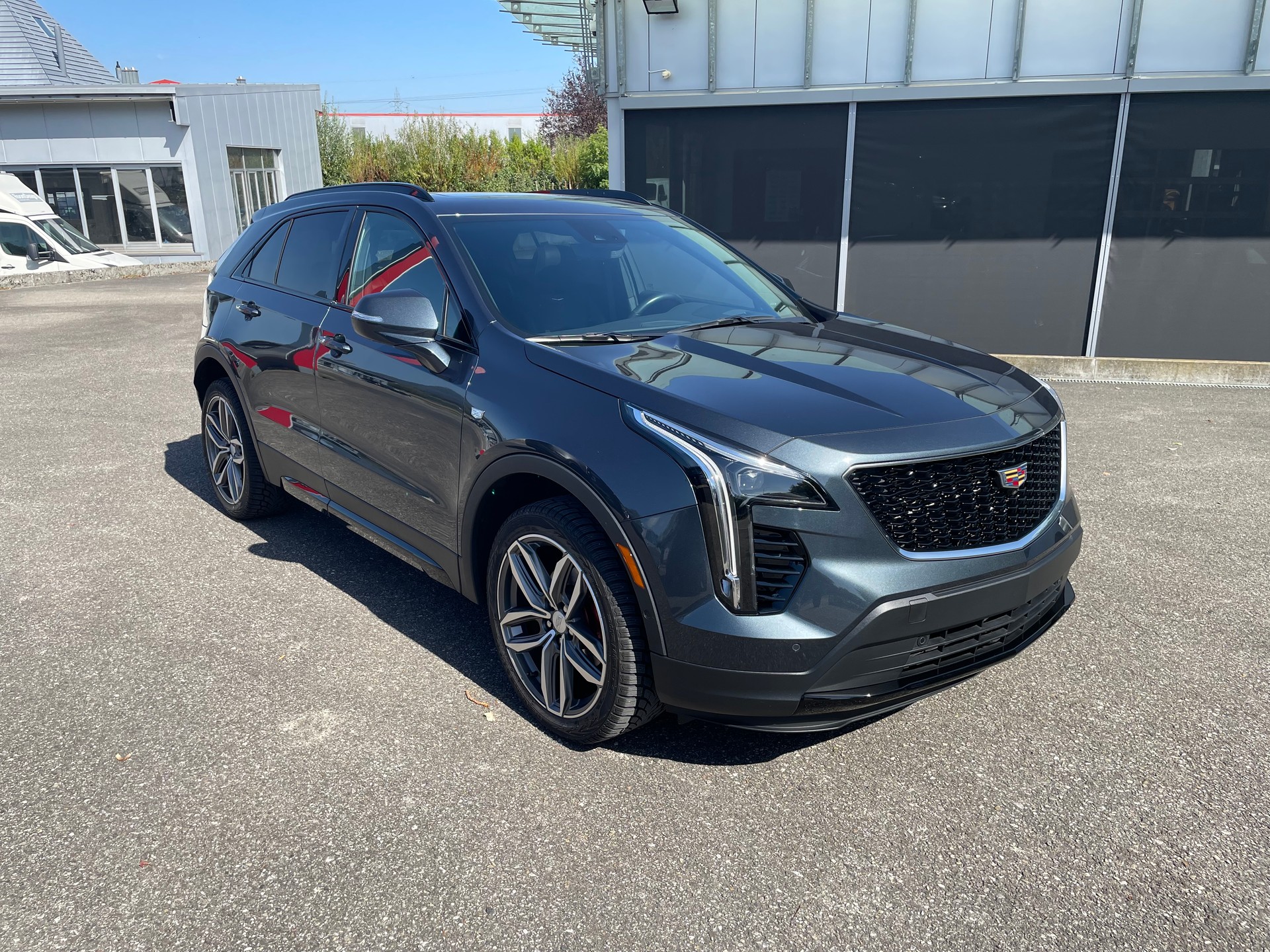 CADILLAC XT4 350D 2.0 Sport AWD Automat-image-2