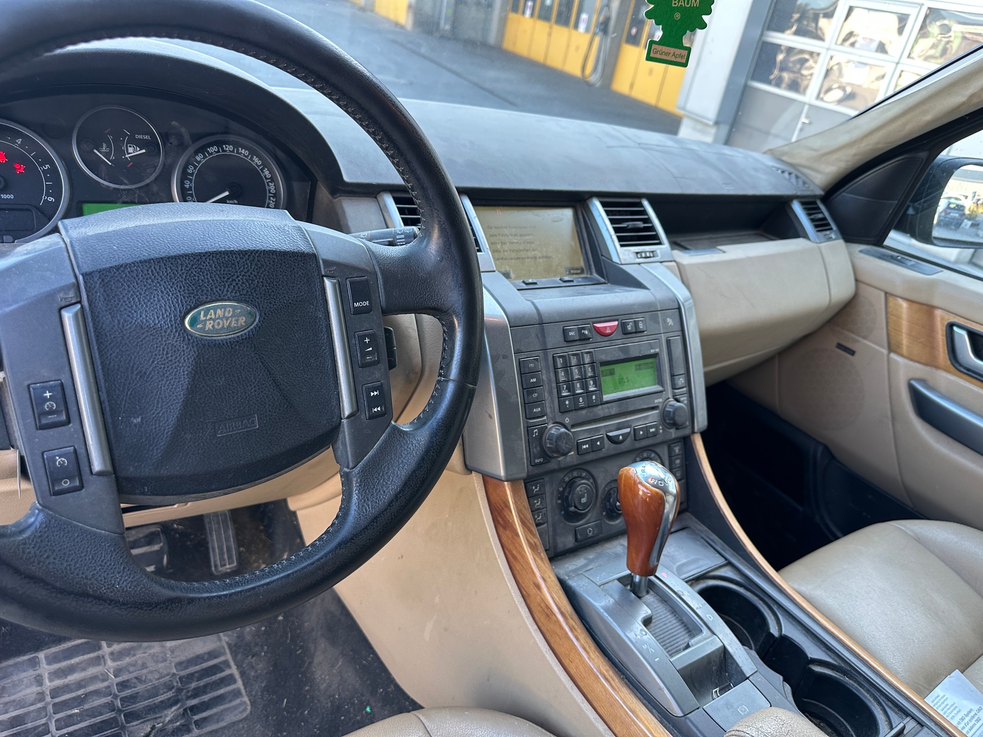 LAND ROVER Range Rover Sport 2.7 Td6 SE Automatic-image-4