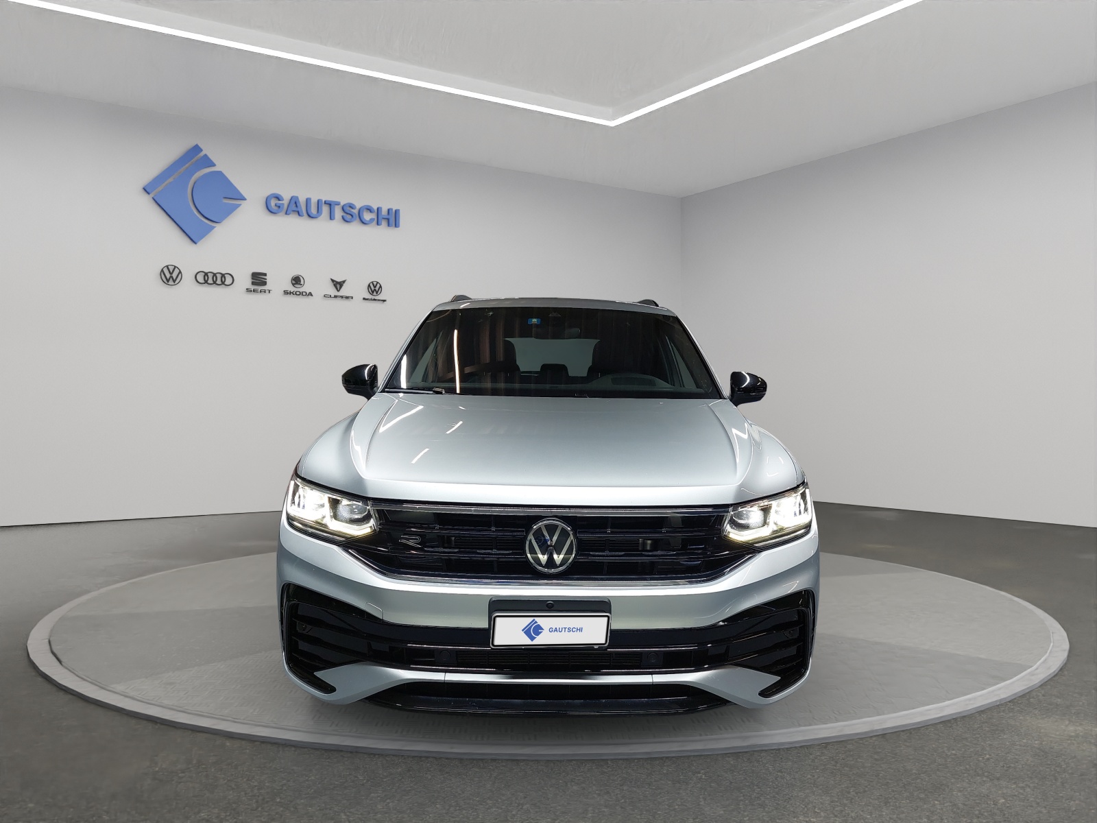 VW Tiguan 2.0 TDI SCR R-Line 4Motion DSG-image-4