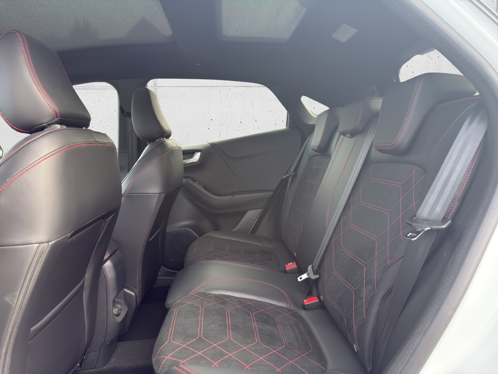 FORD Puma 1.0 EcoB Hybrid 155 ST-Line X-image-12