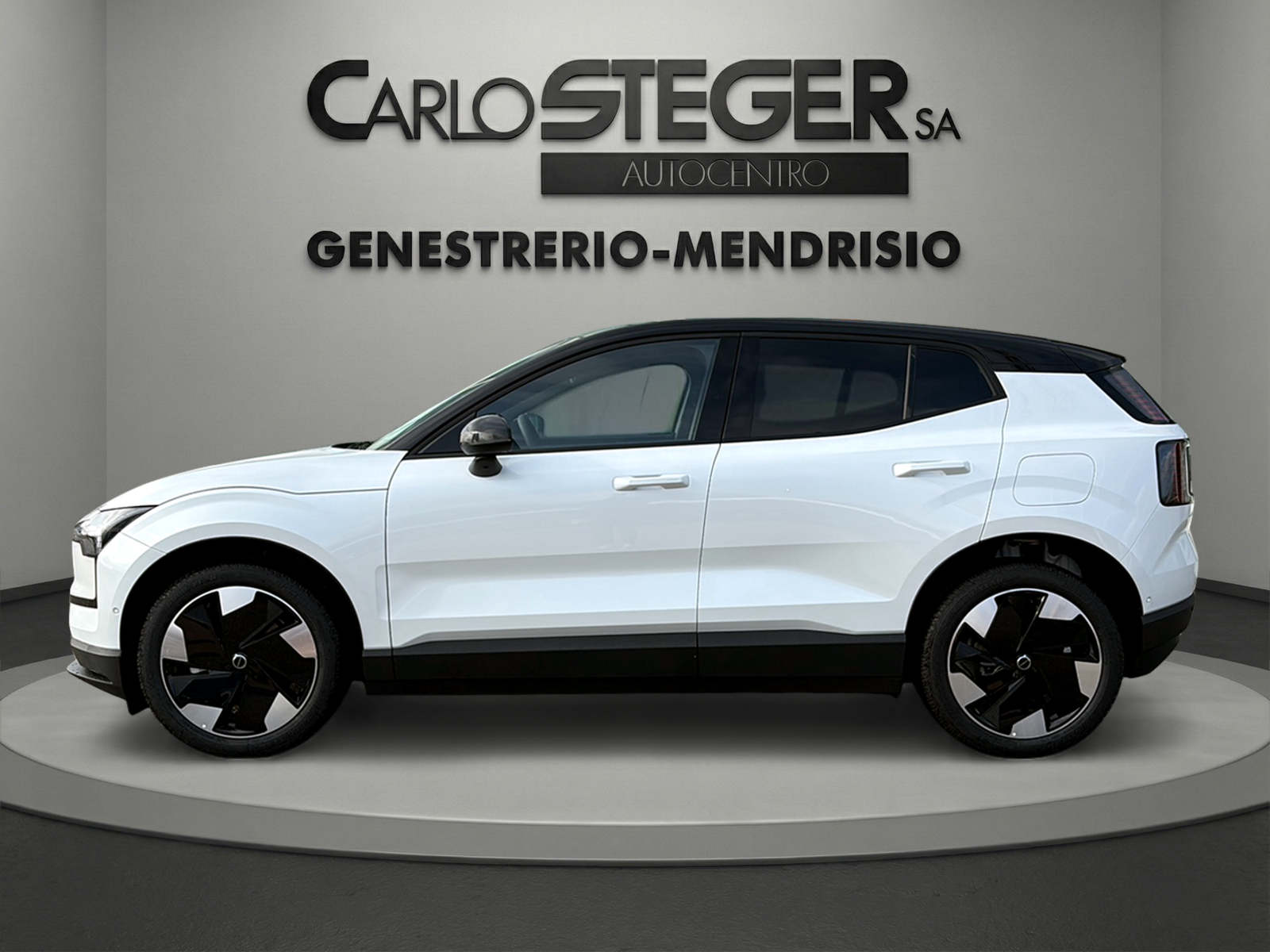 VOLVO EX30 P5 69 kWh Long Range Ultra-image-3