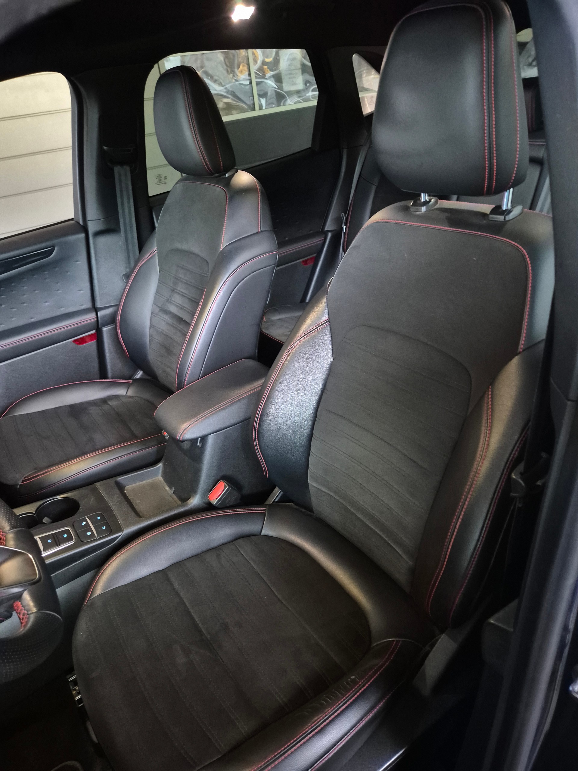 FORD Kuga 2.0 TDCi EcoBlue ST-Line 4WD Automat-image-7