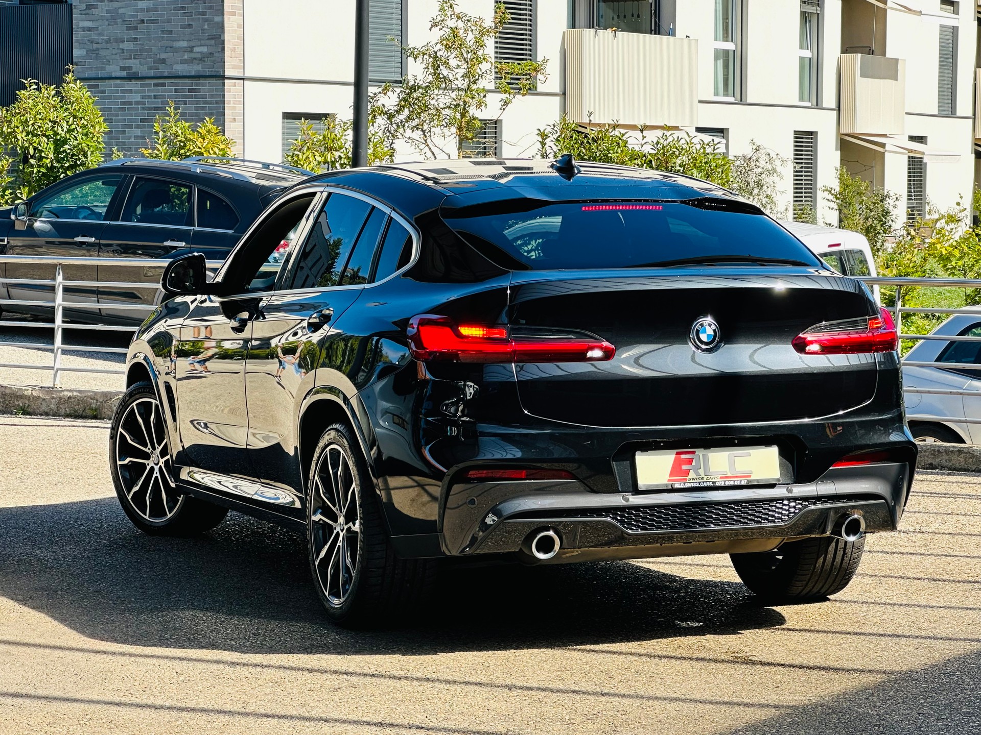 BMW X4 xDrive 20i M Sport Steptronic-image-13