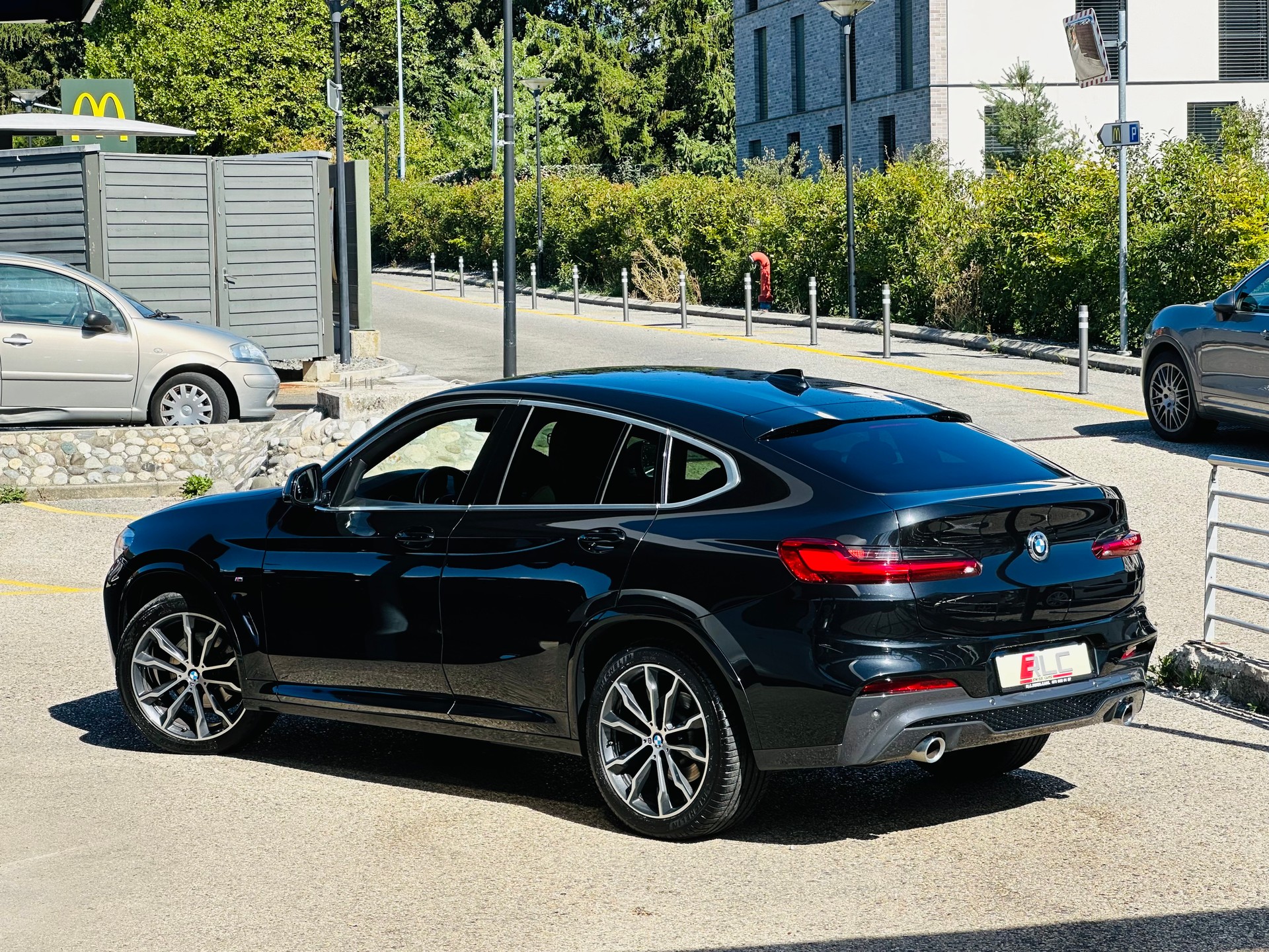 BMW X4 xDrive 20i M Sport Steptronic-image-12