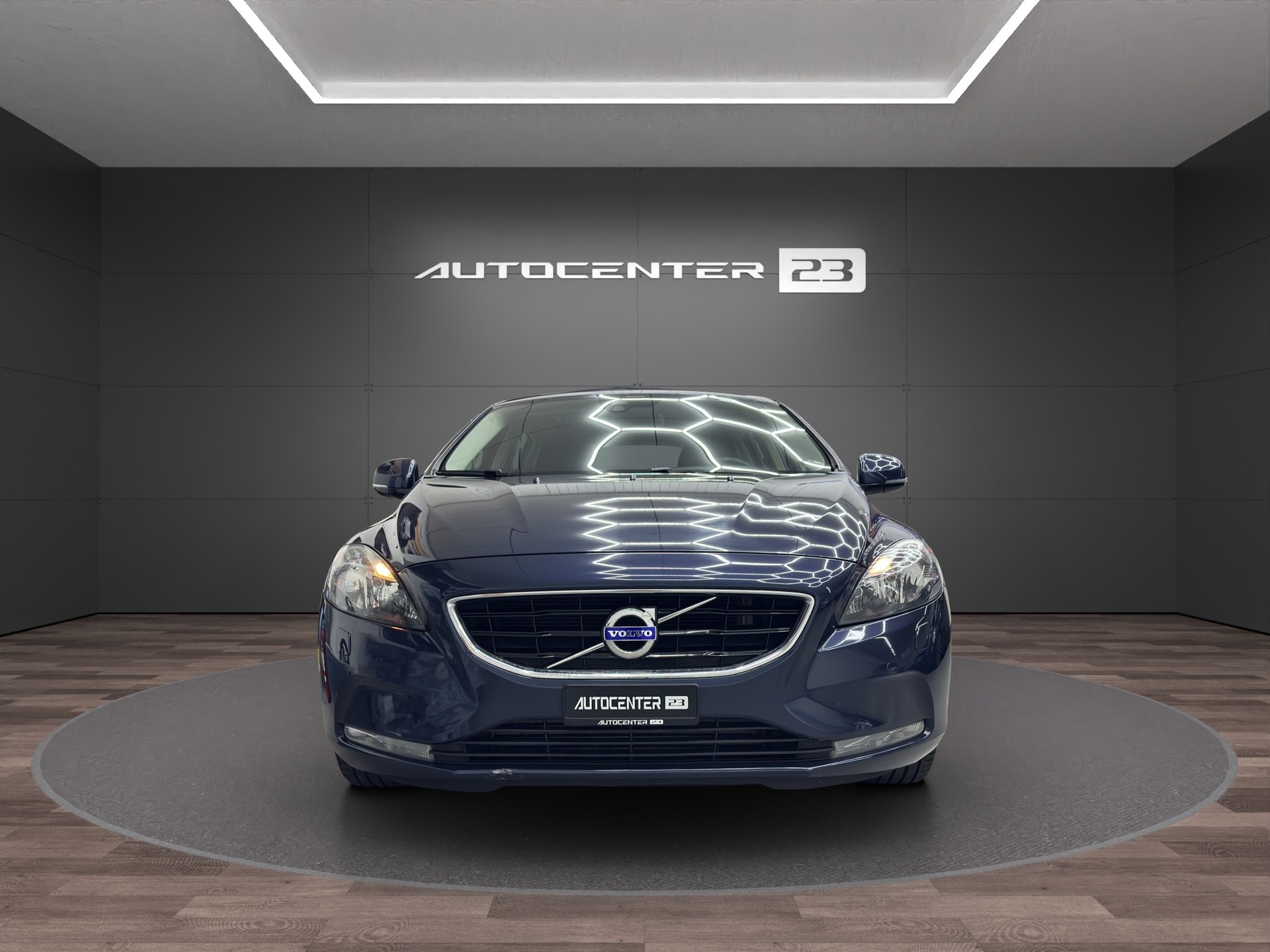 VOLVO V40 D3 Kinetic-image-7