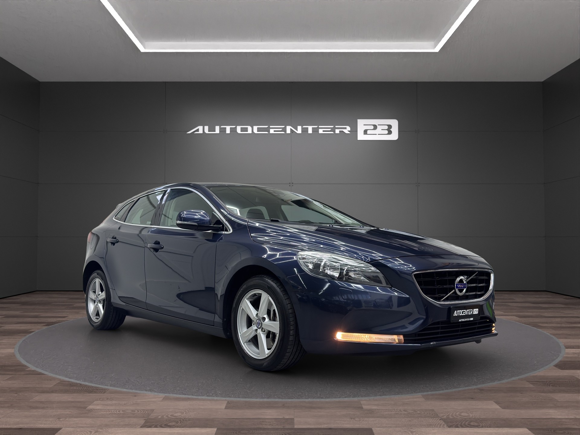 VOLVO V40 D3 Kinetic-image-6