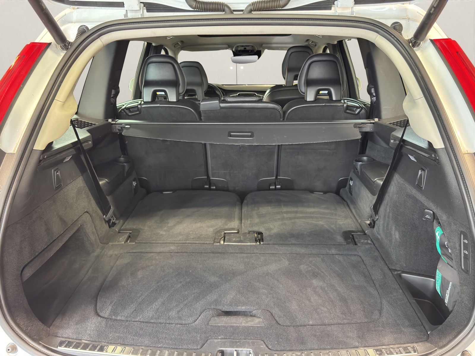 VOLVO XC90 D5 AWD Inscription Geartronic-image-14