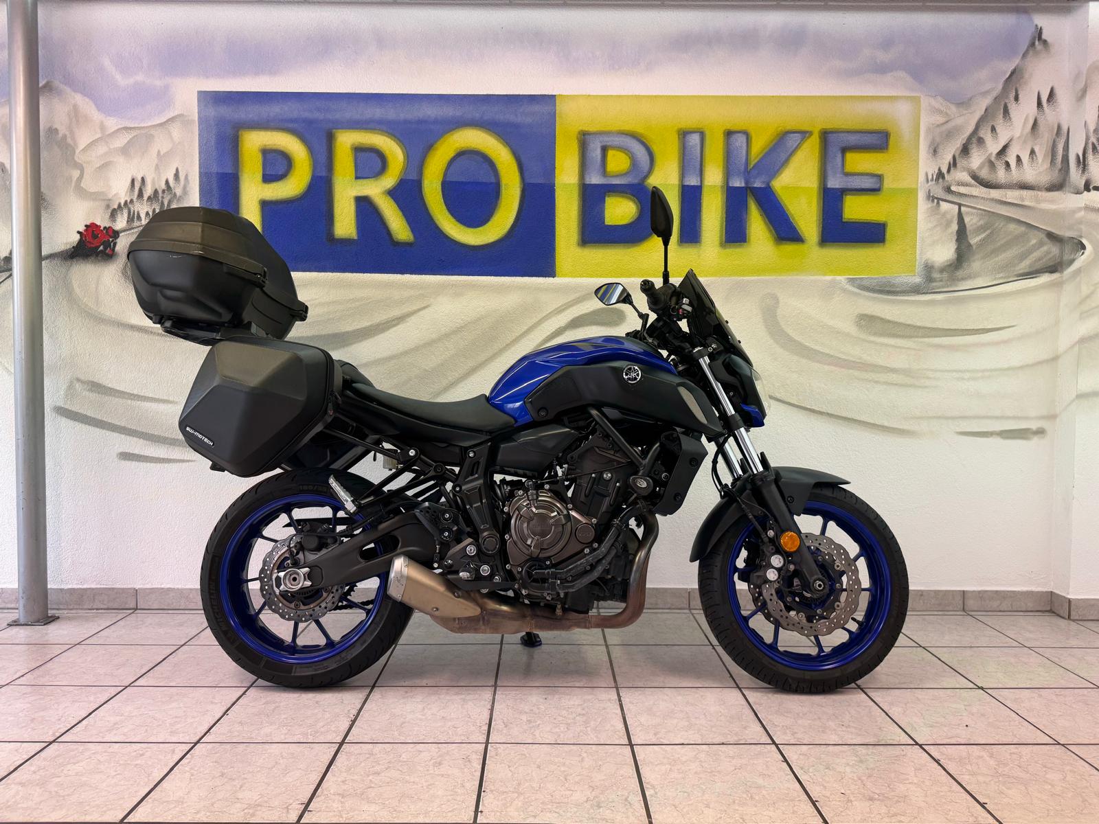 YAMAHA MT-07 ABS (35kW)-showroom-element-1