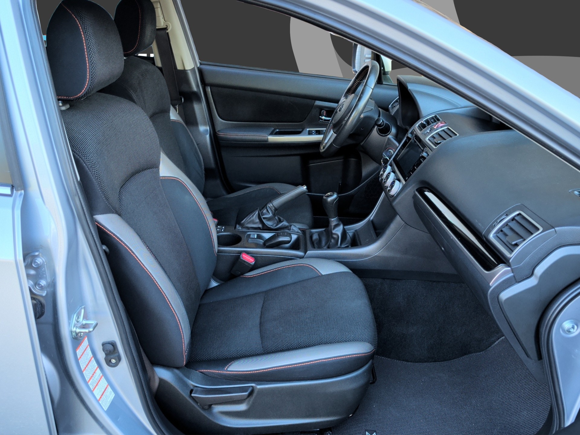 SUBARU XV 1.6 Swiss Two 4x4 manuell mit Untersetzung und Anhängerkupplung-image-14