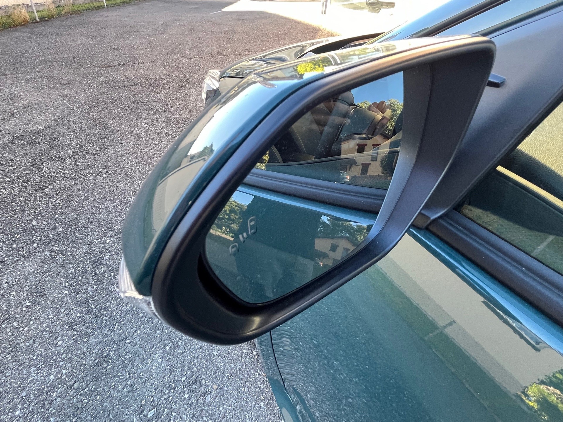 TOYOTA Yaris 1.5 Trend e-CVT-image-18