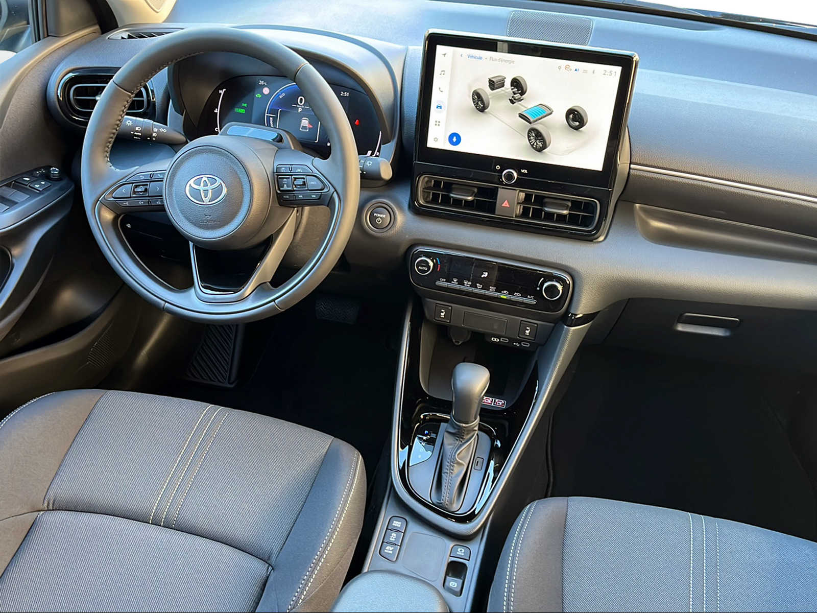 TOYOTA Yaris 1.5 Trend e-CVT-image-7