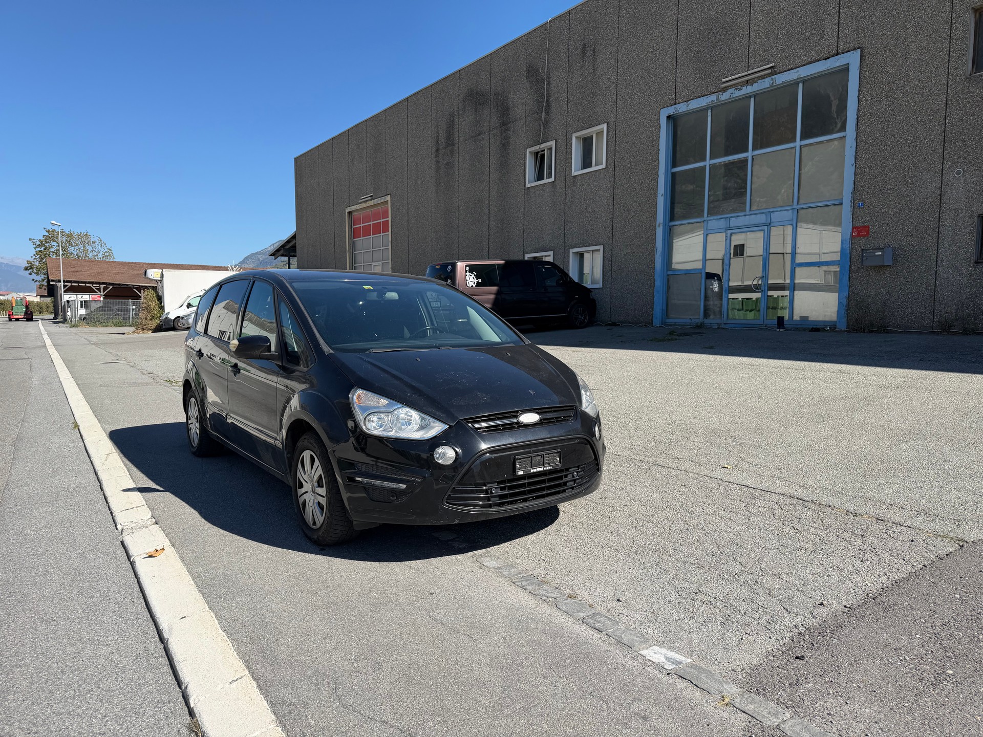 FORD S-Max 2.0i Titanium-image-9