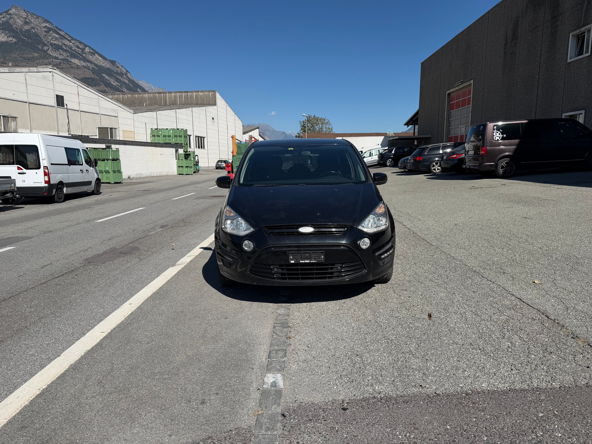 FORD S-Max 2.0i Titanium-image-0